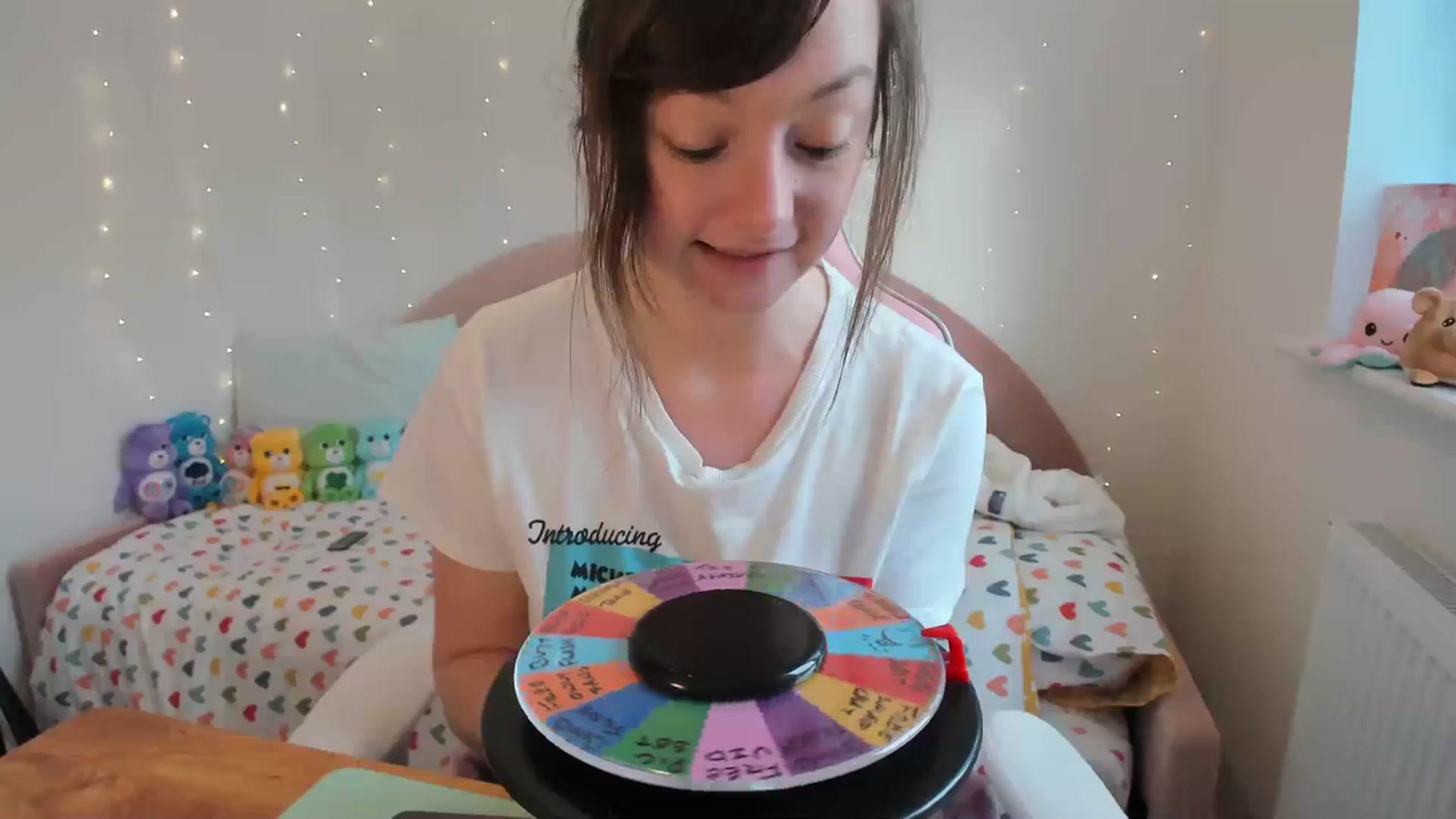 Gallery image thumbnail from JessieBear_'s myfreecams stream on, 11/18/2023, 12:21 image 17 of 20