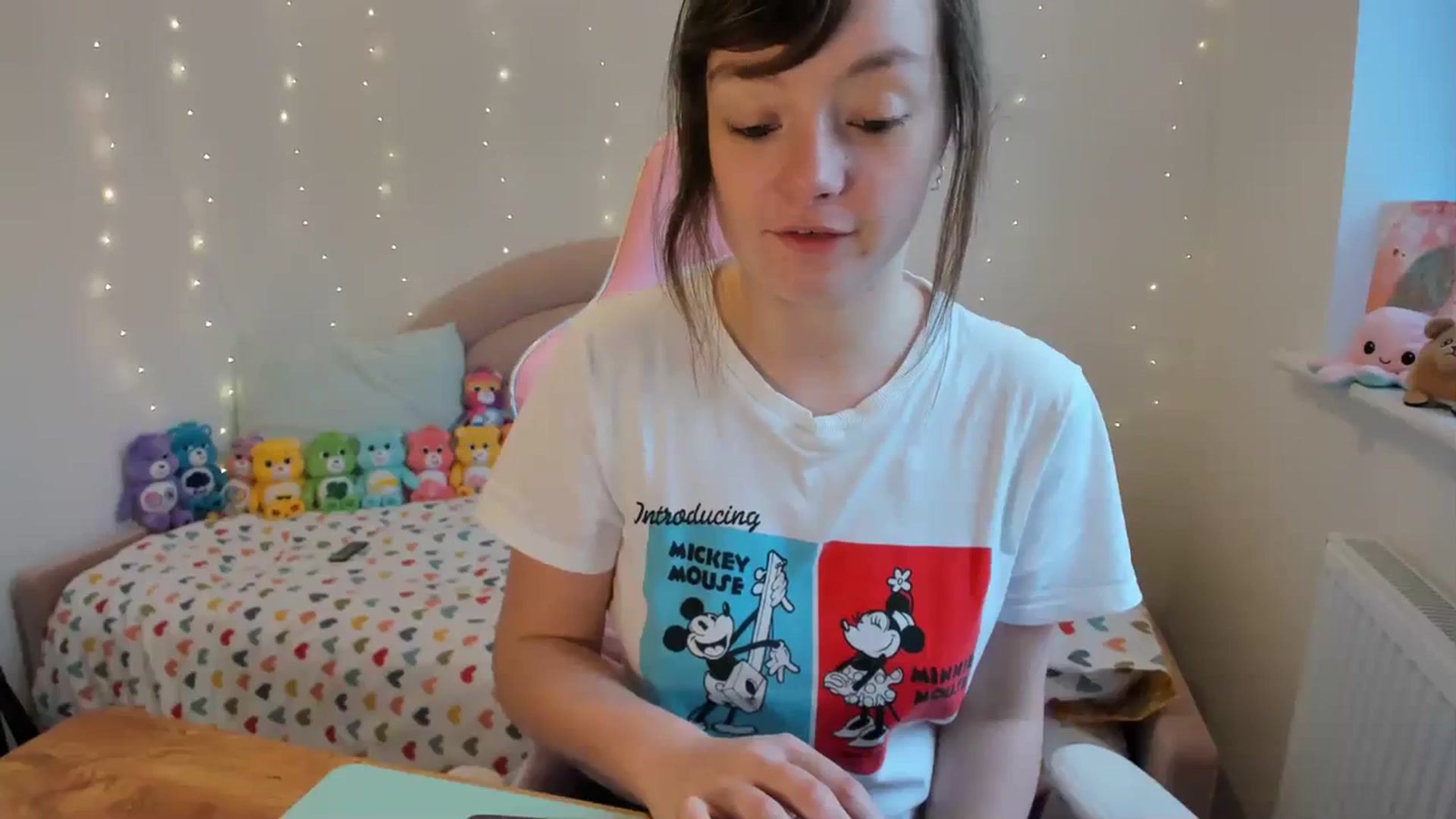 Gallery image thumbnail from JessieBear_'s myfreecams stream on, 11/18/2023, 12:21 image 2 of 20