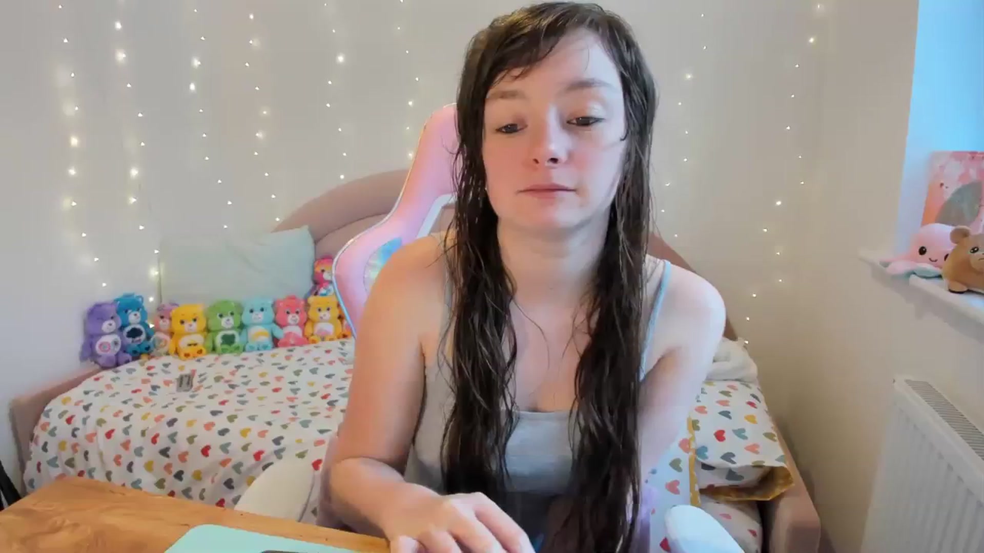 Gallery image thumbnail from JessieBear_'s myfreecams stream on, 11/19/2023, 13:07 image 3 of 20