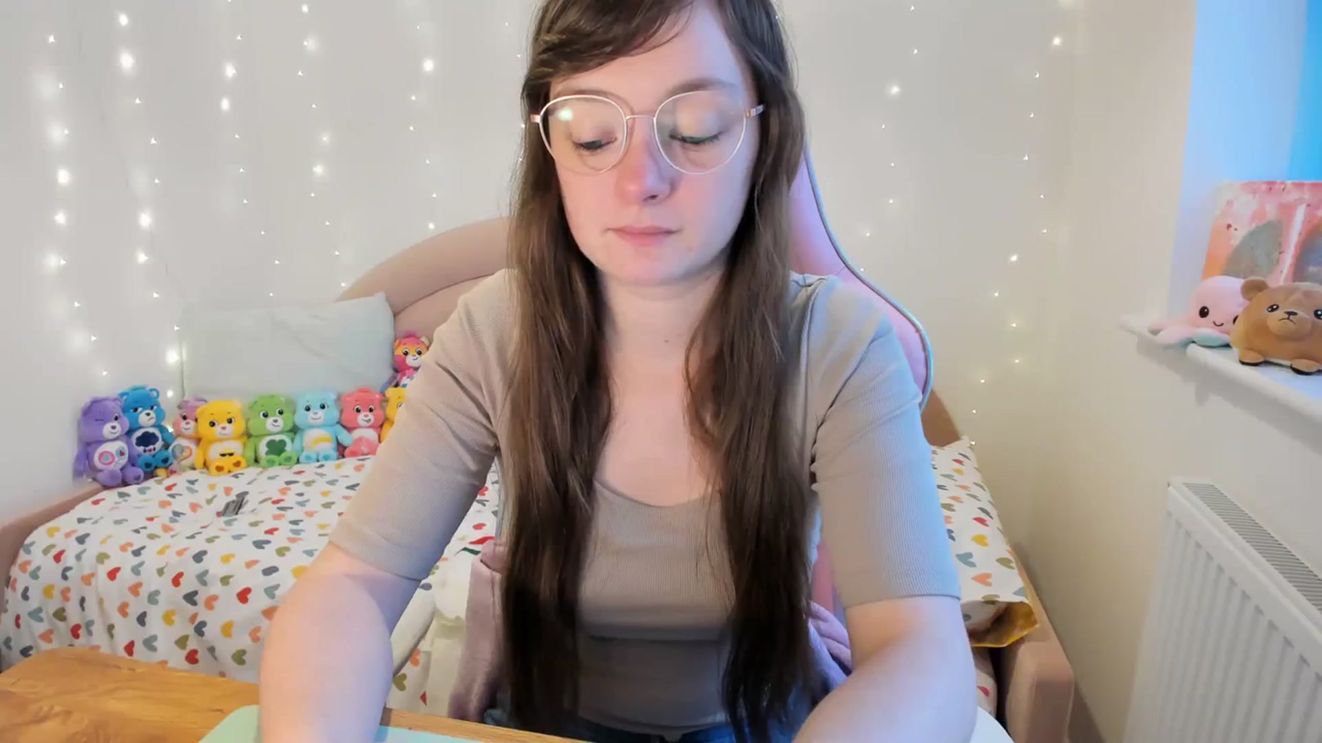 Gallery image thumbnail from JessieBear_'s myfreecams stream on, 11/20/2023, 15:05 image 12 of 20