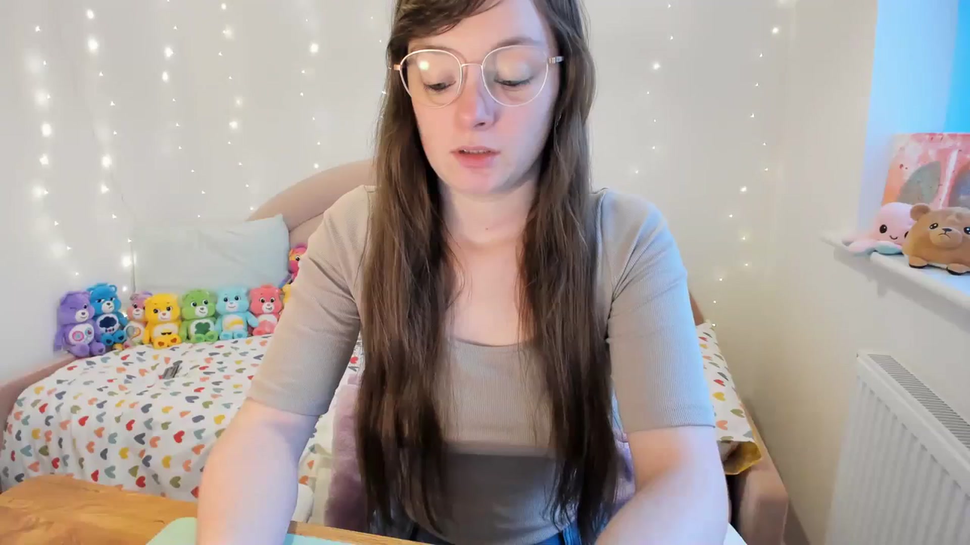 Gallery image thumbnail from JessieBear_'s myfreecams stream on, 11/20/2023, 15:05 image 8 of 20