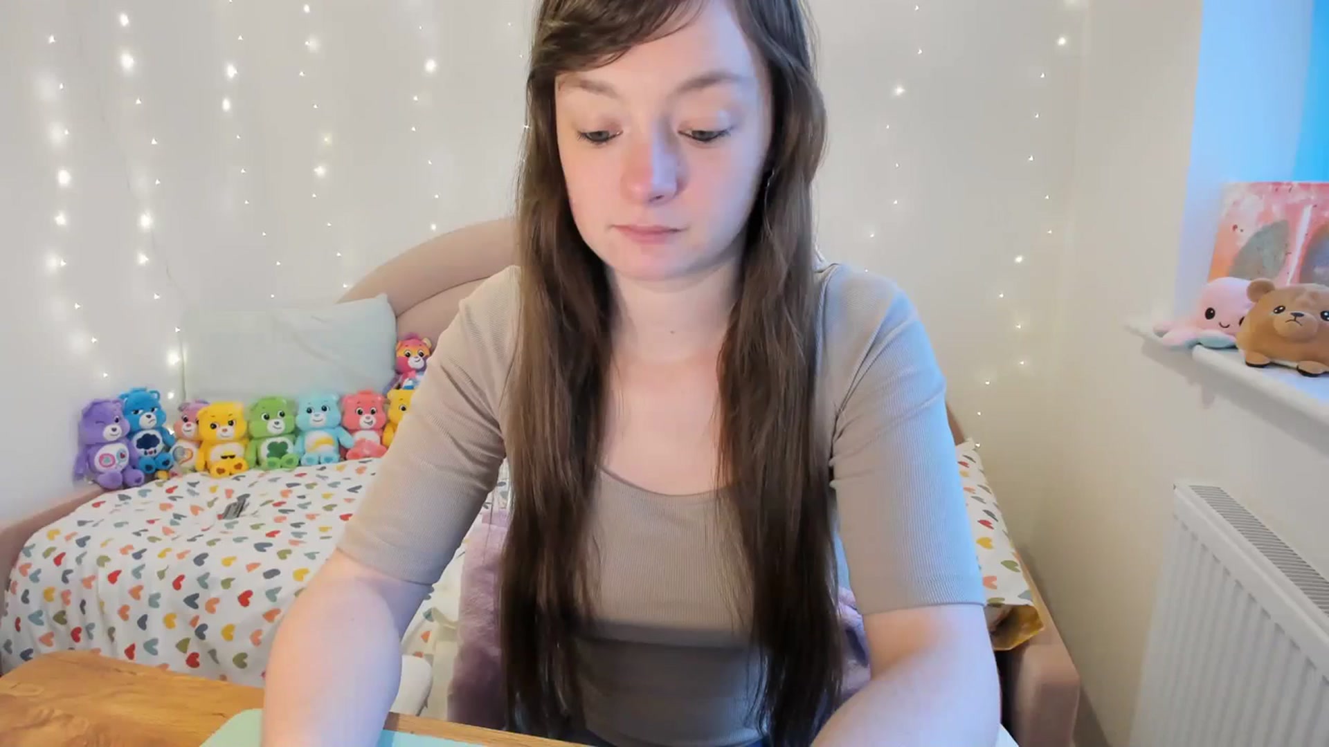 Gallery image thumbnail from JessieBear_'s myfreecams stream on, 11/20/2023, 15:05 image 6 of 20