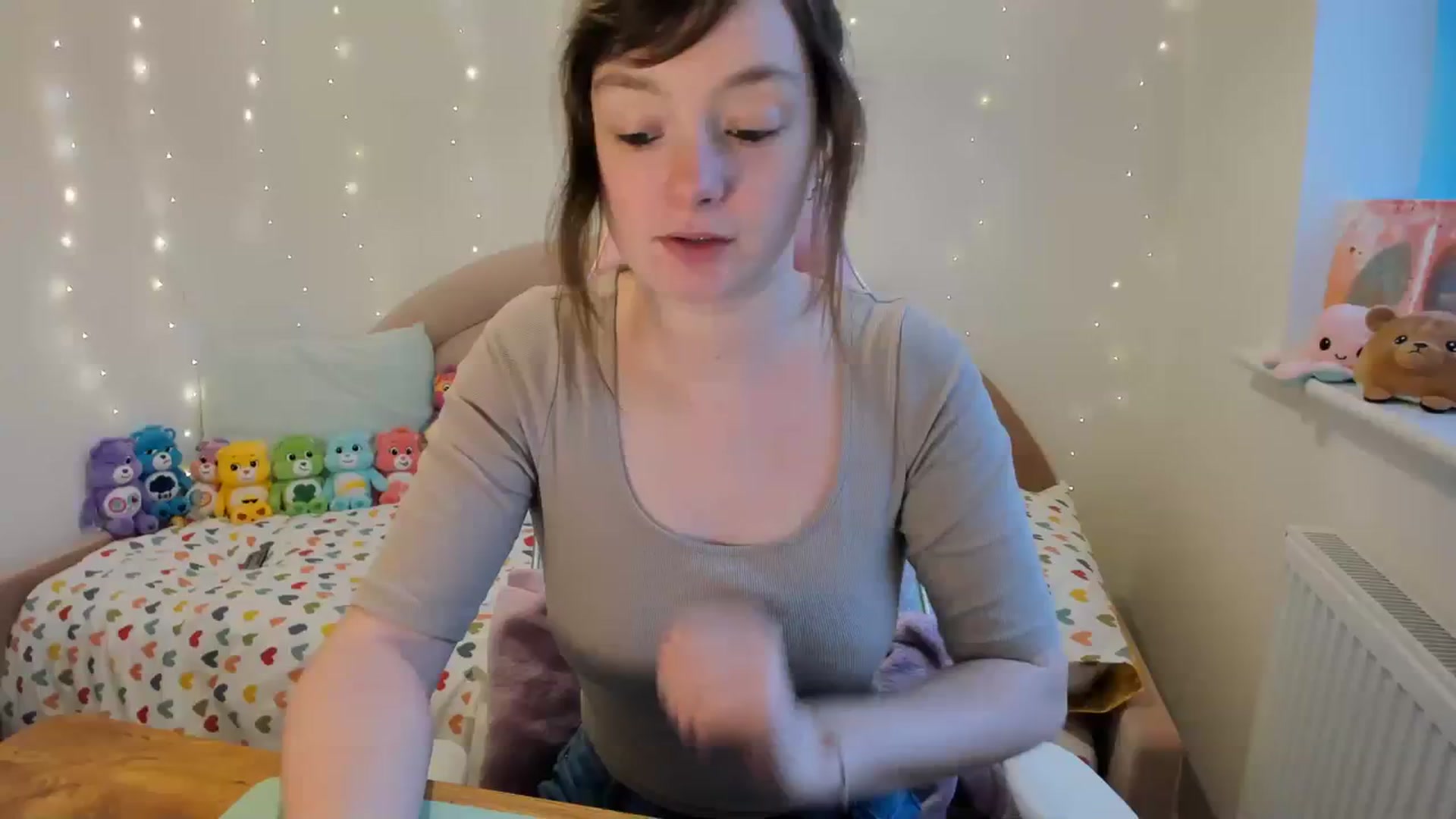 Gallery image thumbnail from JessieBear_'s myfreecams stream on, 11/20/2023, 15:05 image 1 of 20