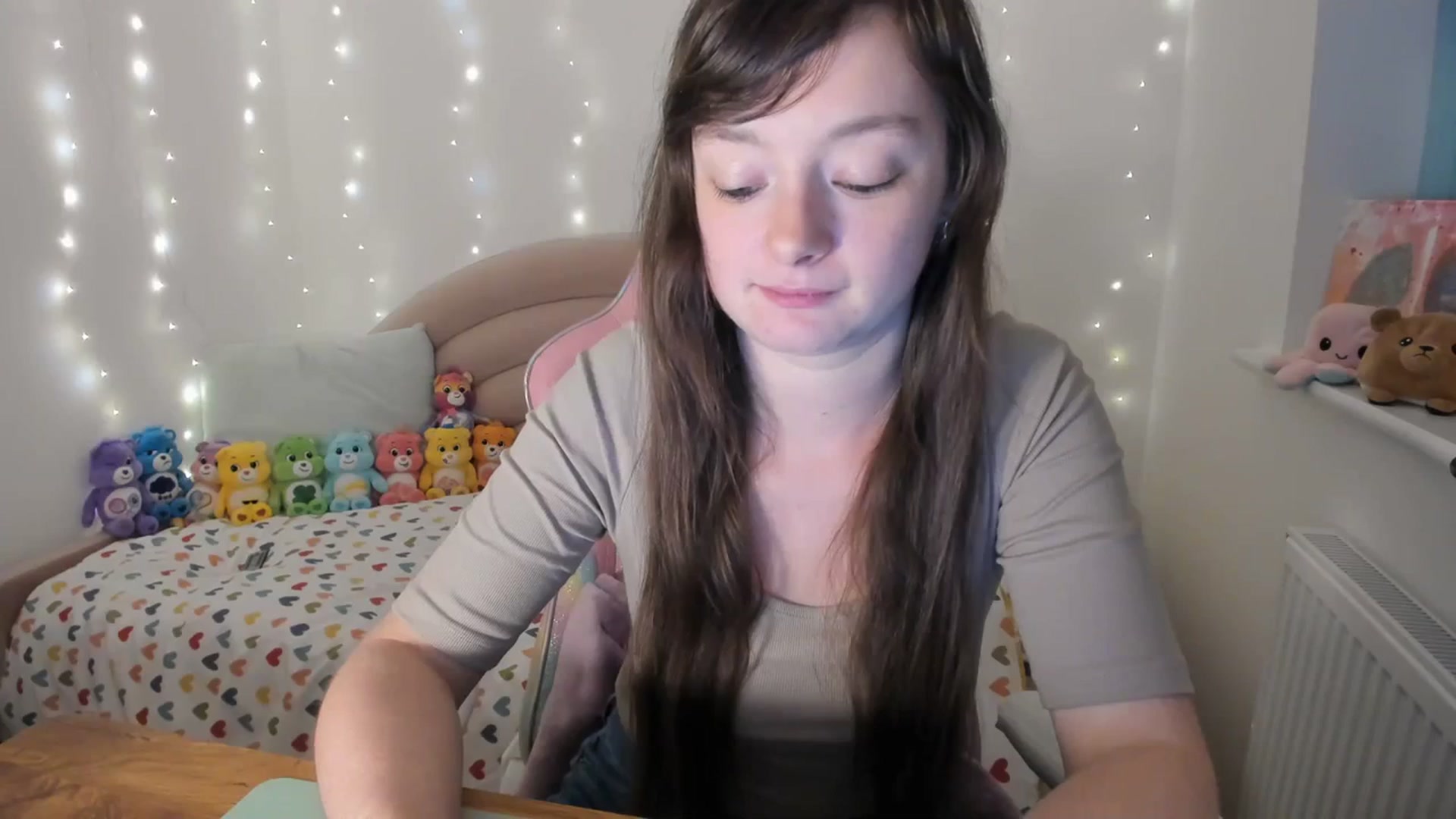Gallery image thumbnail from JessieBear_'s myfreecams stream on, 11/20/2023, 18:04 image 18 of 20