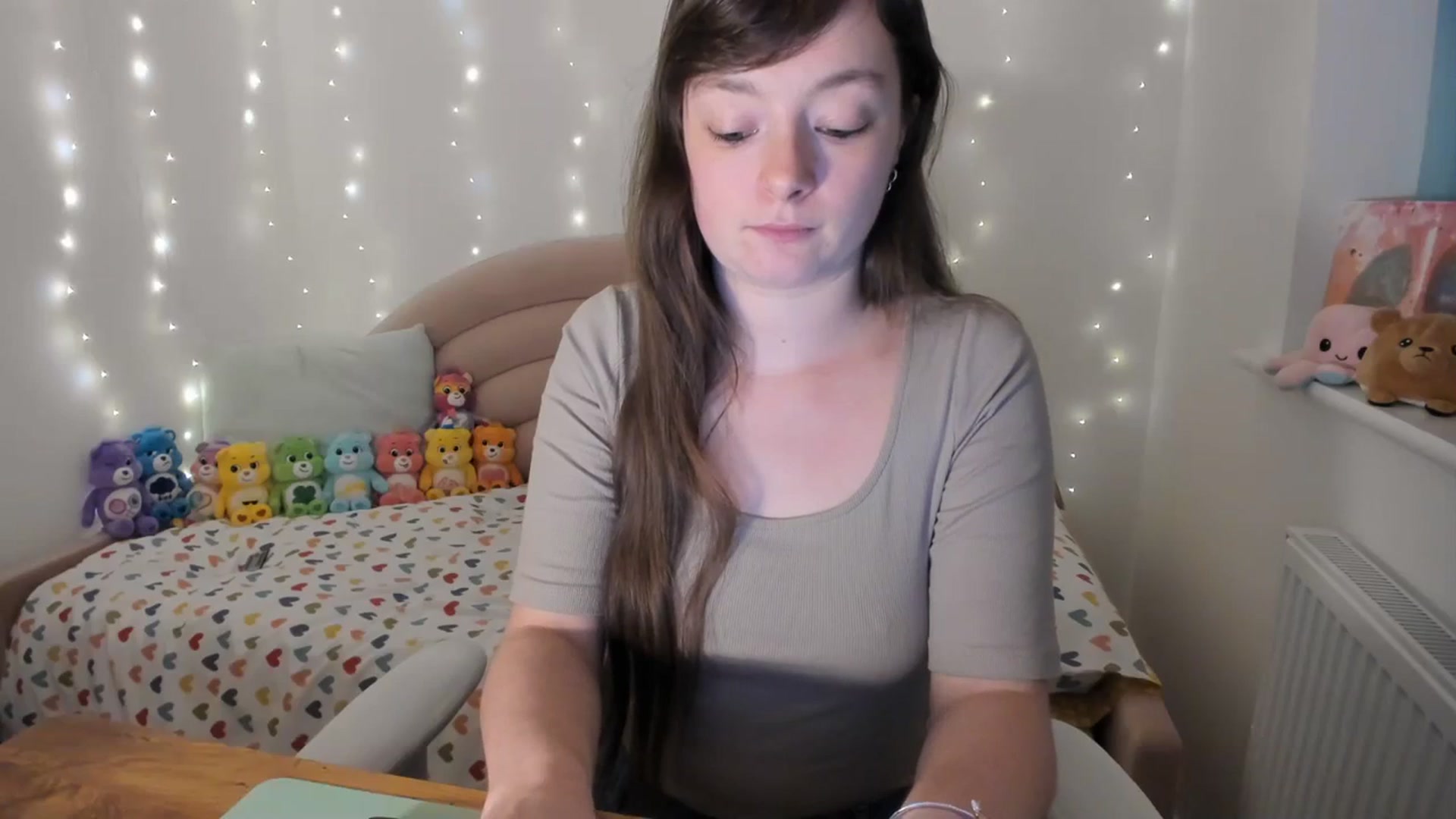 Gallery image thumbnail from JessieBear_'s myfreecams stream on, 11/20/2023, 18:04 image 6 of 20