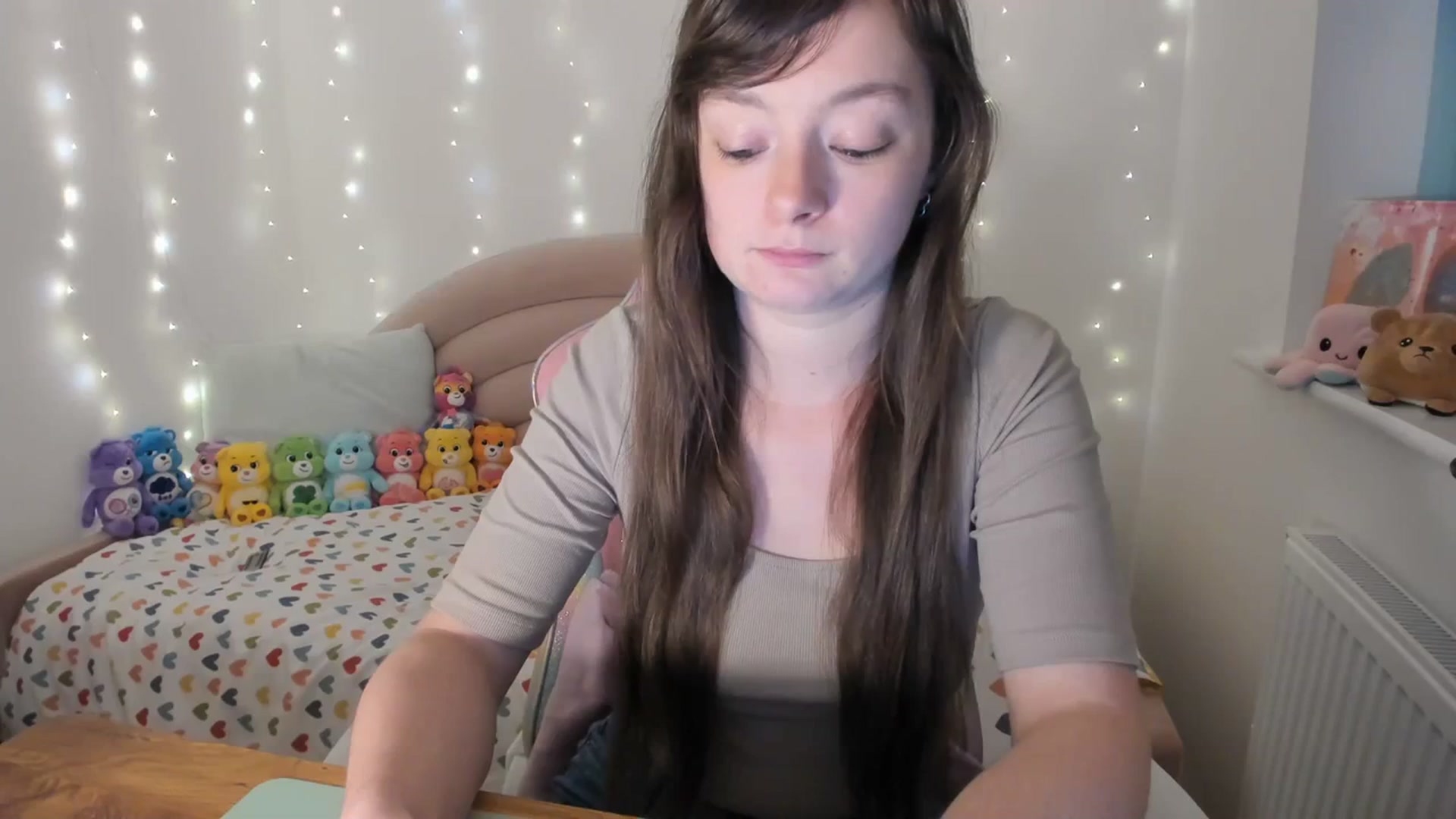 Gallery image thumbnail from JessieBear_'s myfreecams stream on, 11/20/2023, 18:04 image 17 of 20