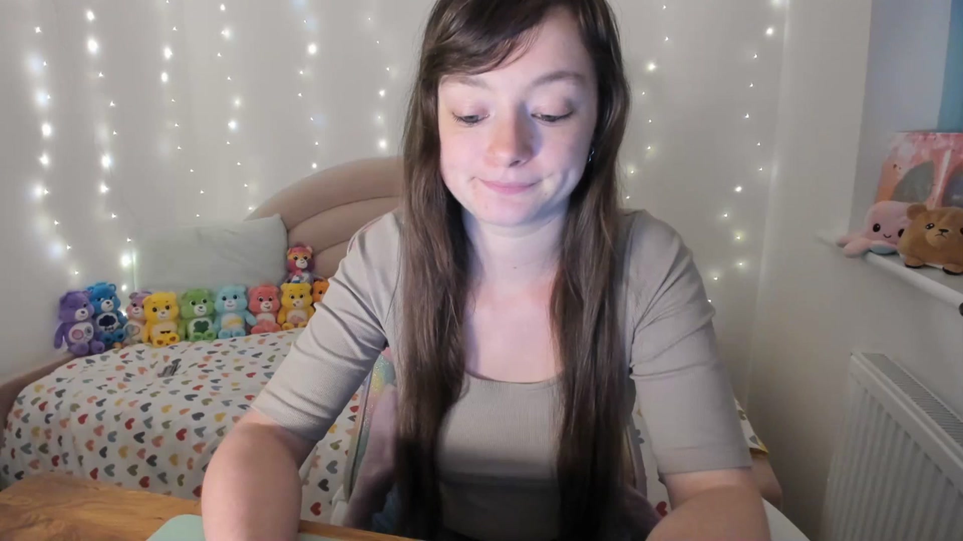 Gallery image thumbnail from JessieBear_'s myfreecams stream on, 11/20/2023, 18:04 image 16 of 20