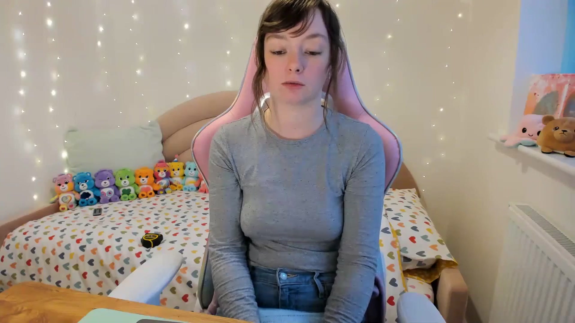 Gallery image thumbnail from JessieBear_'s myfreecams stream on, 11/21/2023, 17:05 image 14 of 20