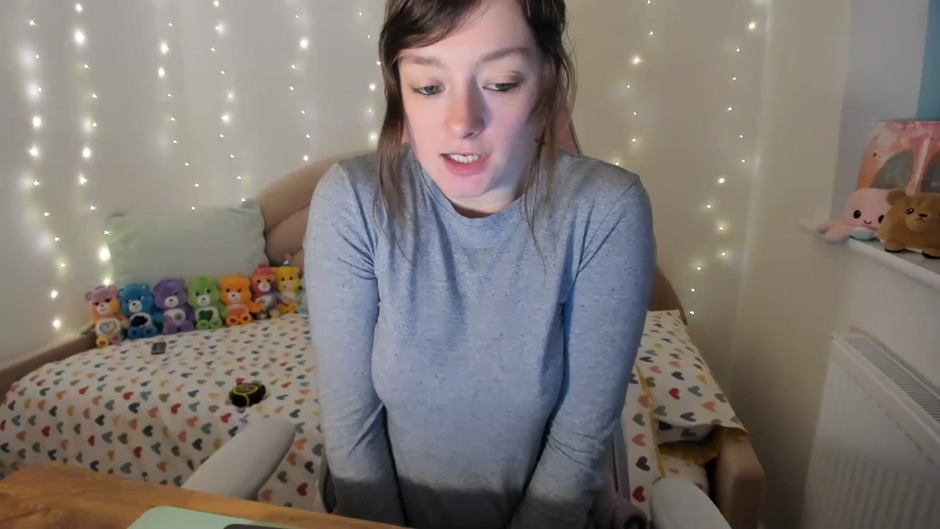 Gallery image thumbnail from JessieBear_'s myfreecams stream on, 11/21/2023, 17:05 image 18 of 20
