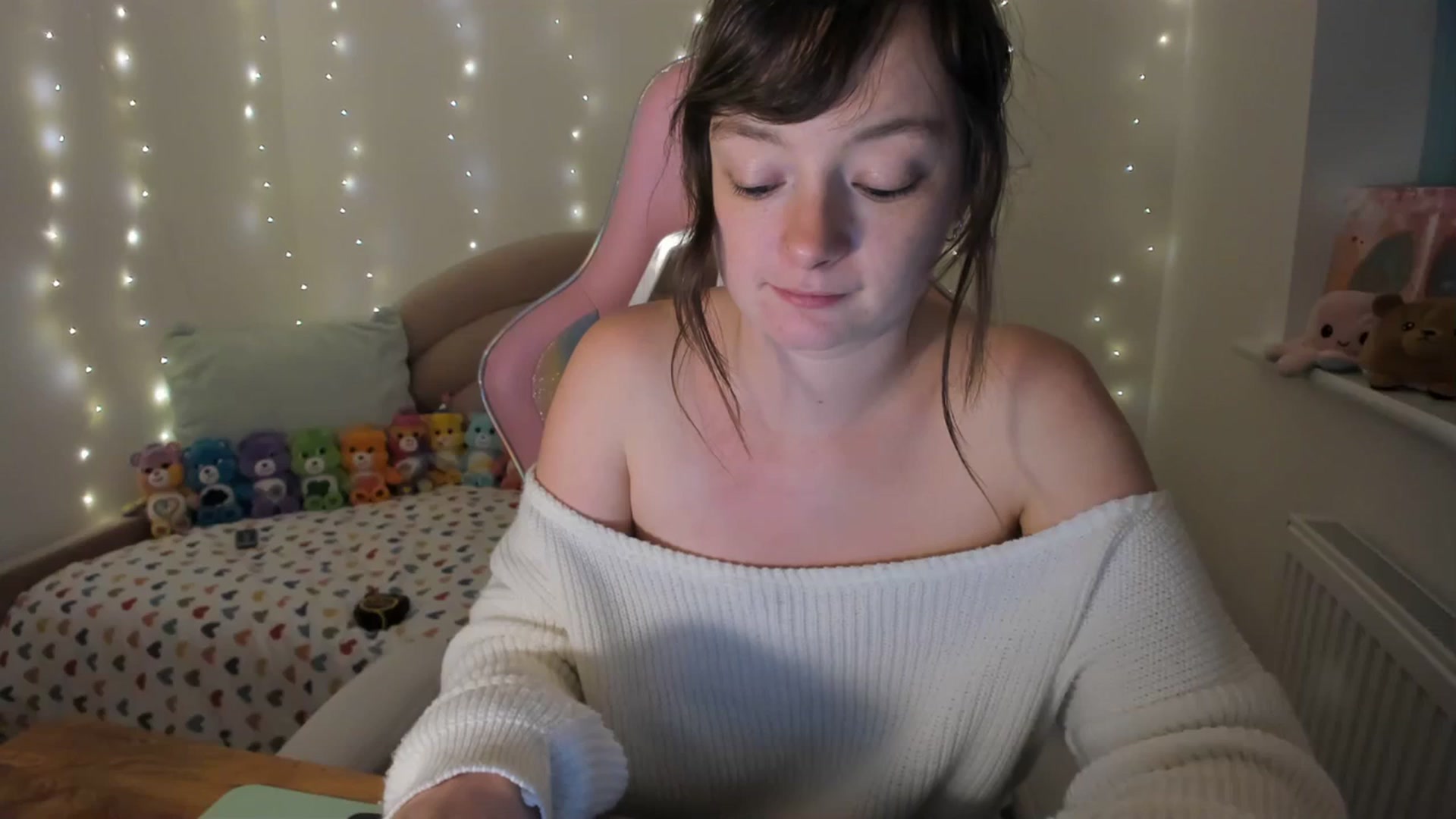 Gallery image thumbnail from JessieBear_'s myfreecams stream on, 11/21/2023, 20:07 image 2 of 20