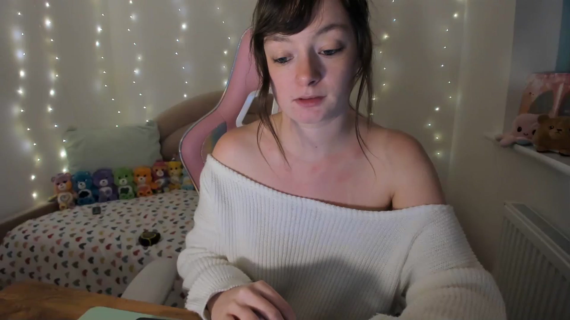 Gallery image thumbnail from JessieBear_'s myfreecams stream on, 11/21/2023, 20:07 image 8 of 20
