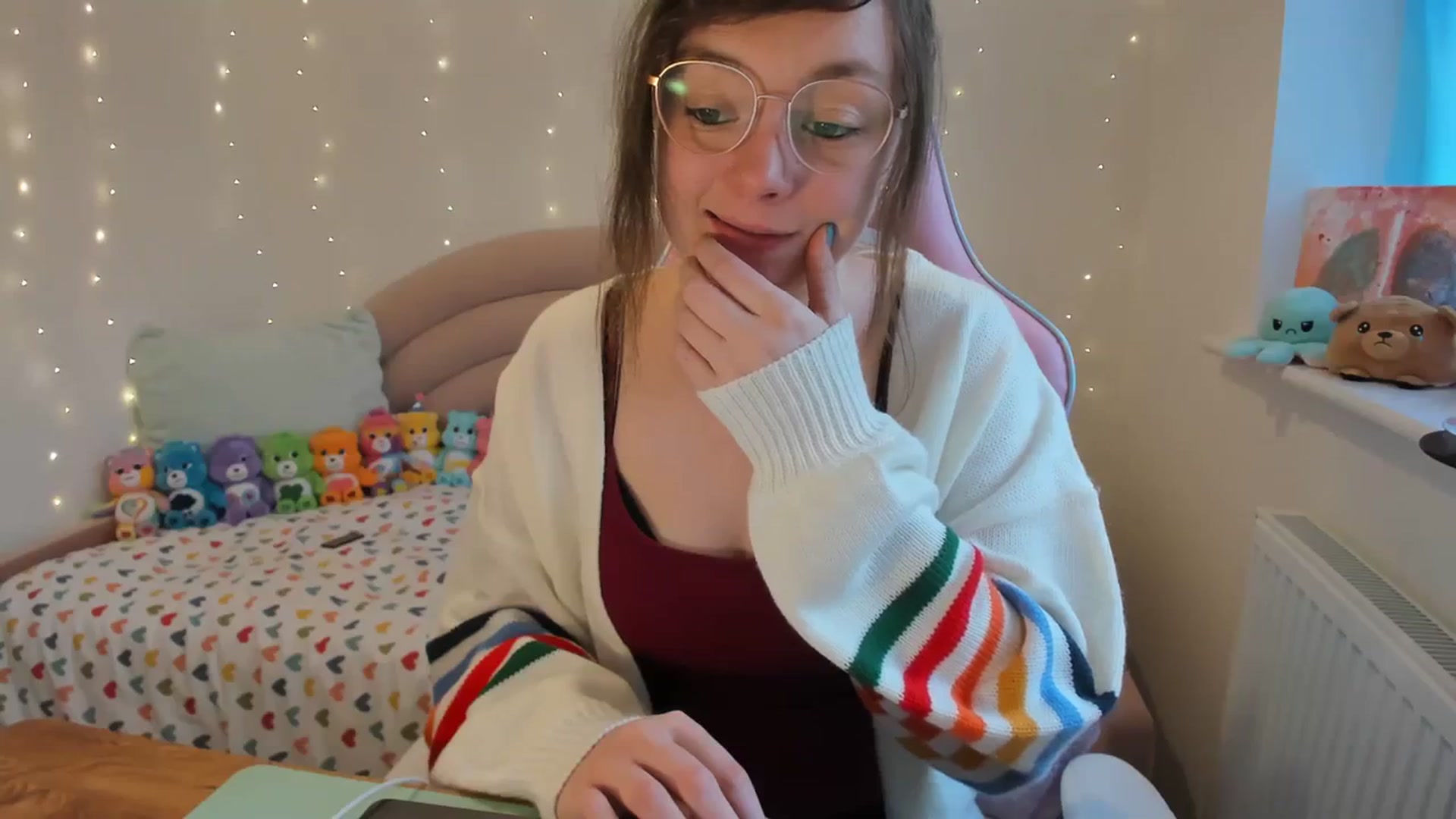 Gallery image thumbnail from JessieBear_'s myfreecams stream on, 11/27/2023, 16:10 image 2 of 20