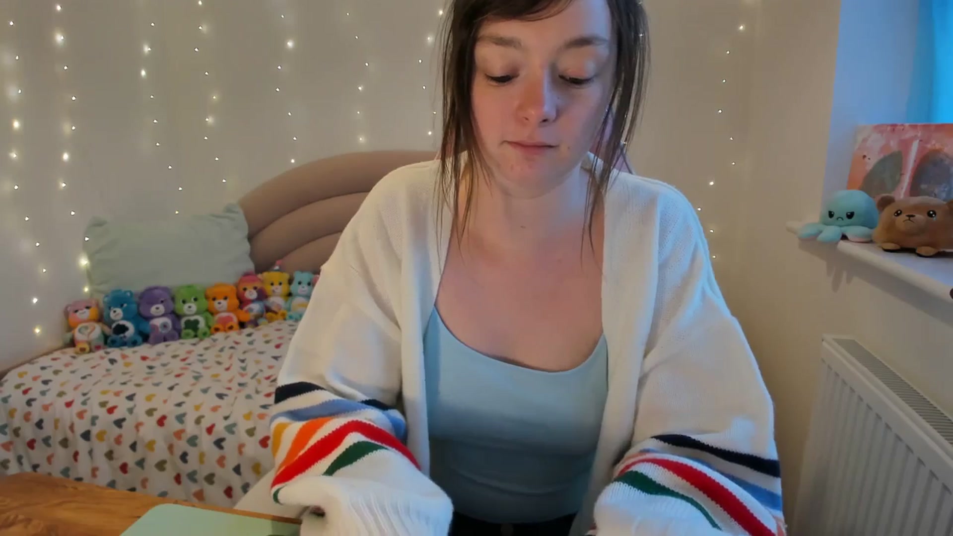 Gallery image thumbnail from JessieBear_'s myfreecams stream on, 11/28/2023, 16:51 image 8 of 20