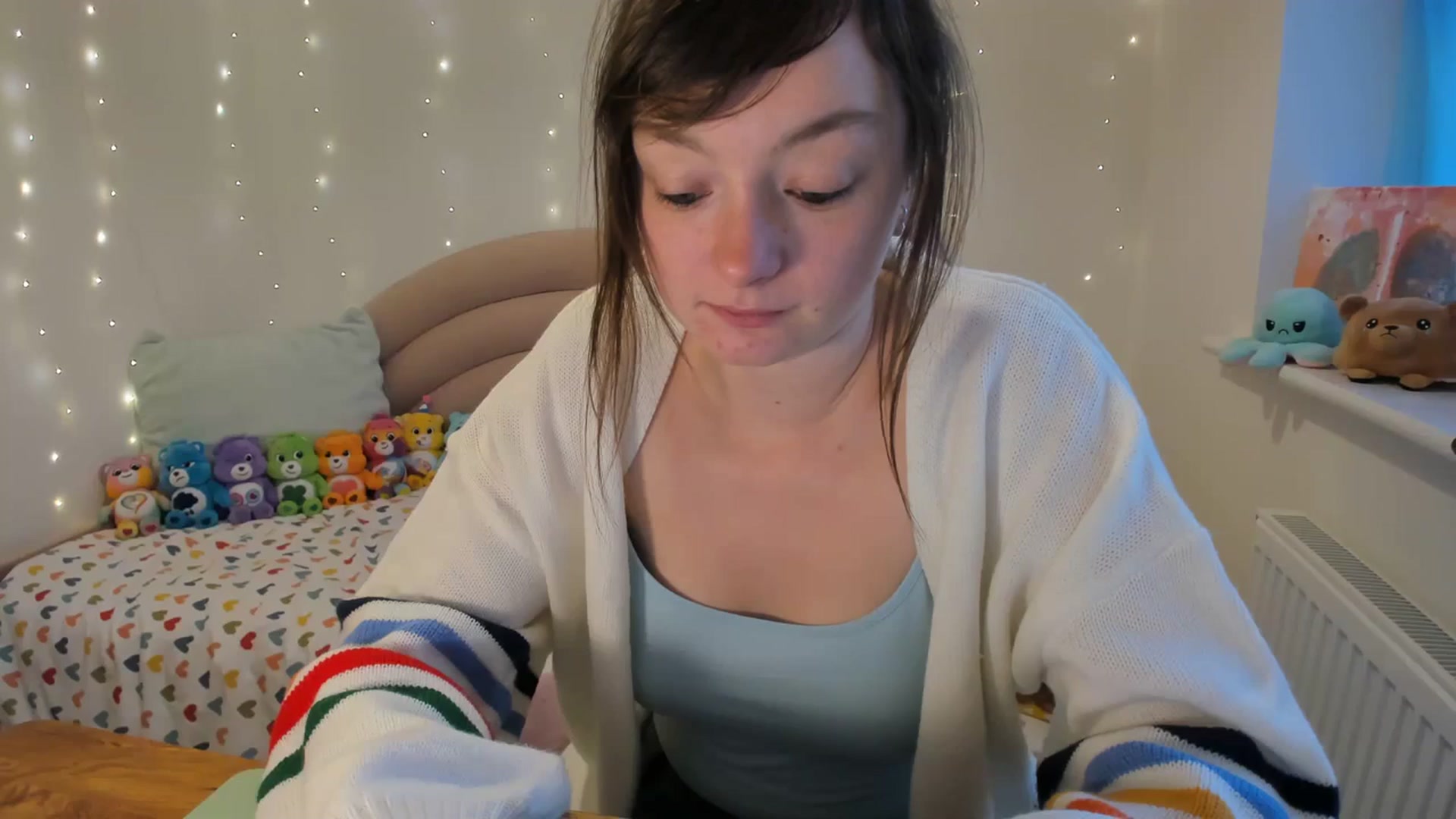 Gallery image thumbnail from JessieBear_'s myfreecams stream on, 11/28/2023, 16:51 image 10 of 20