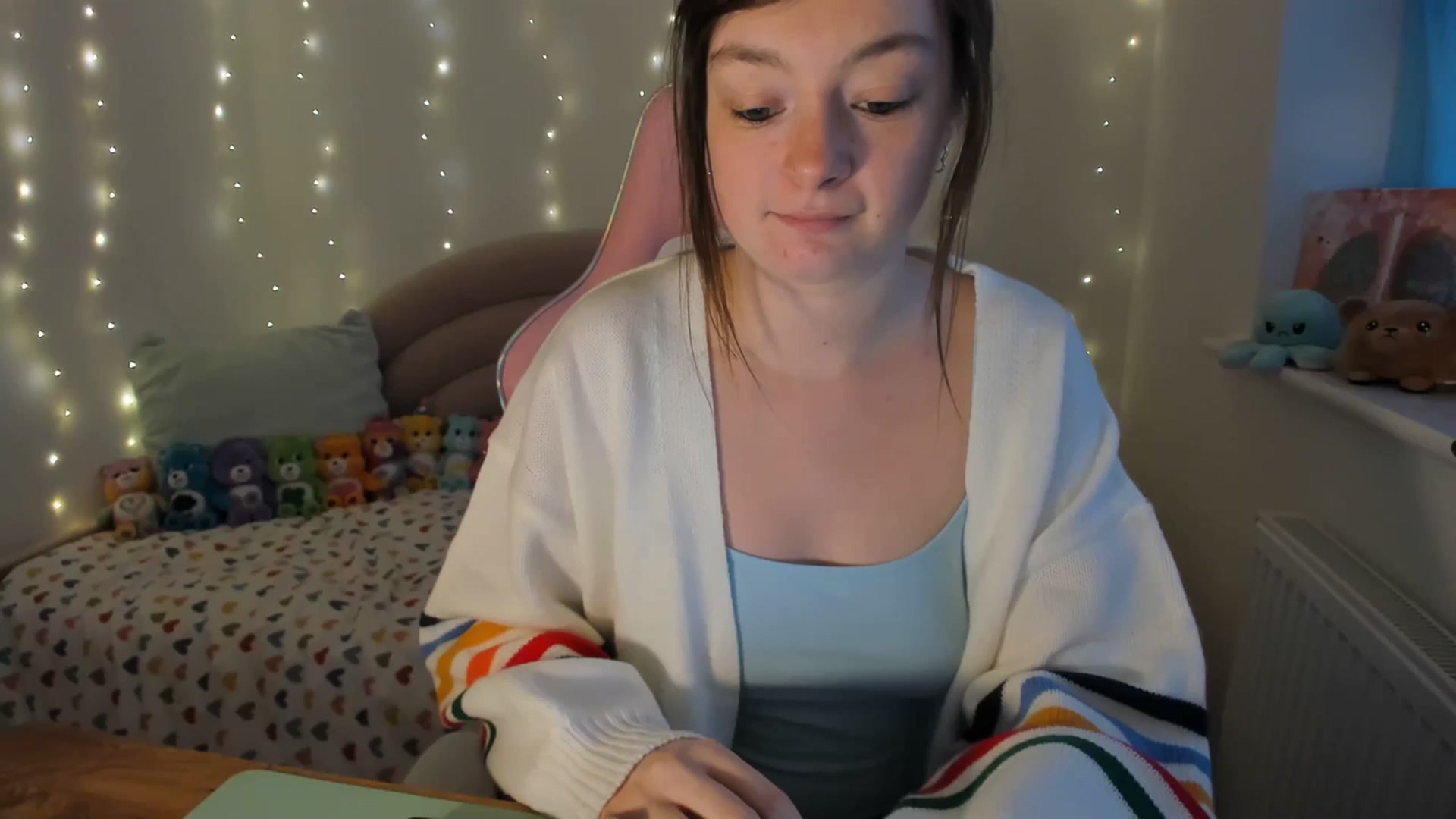Gallery image thumbnail from JessieBear_'s myfreecams stream on, 11/28/2023, 16:51 image 13 of 20