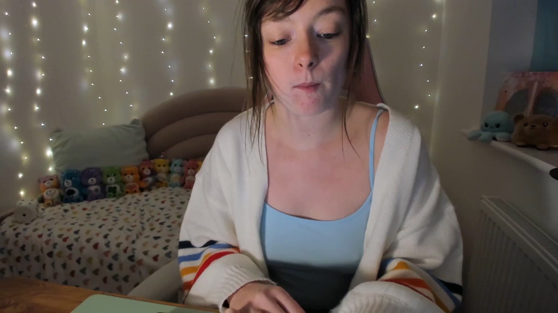 Gallery image thumbnail from JessieBear_'s myfreecams stream on, 11/28/2023, 18:03 image 7 of 20