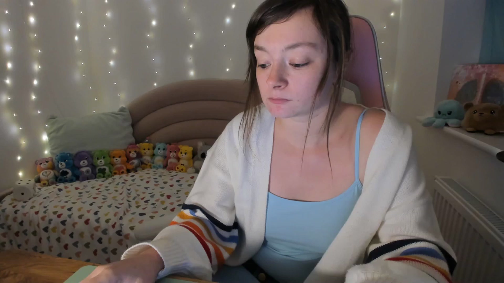 Gallery image thumbnail from JessieBear_'s myfreecams stream on, 11/28/2023, 18:03 image 14 of 20