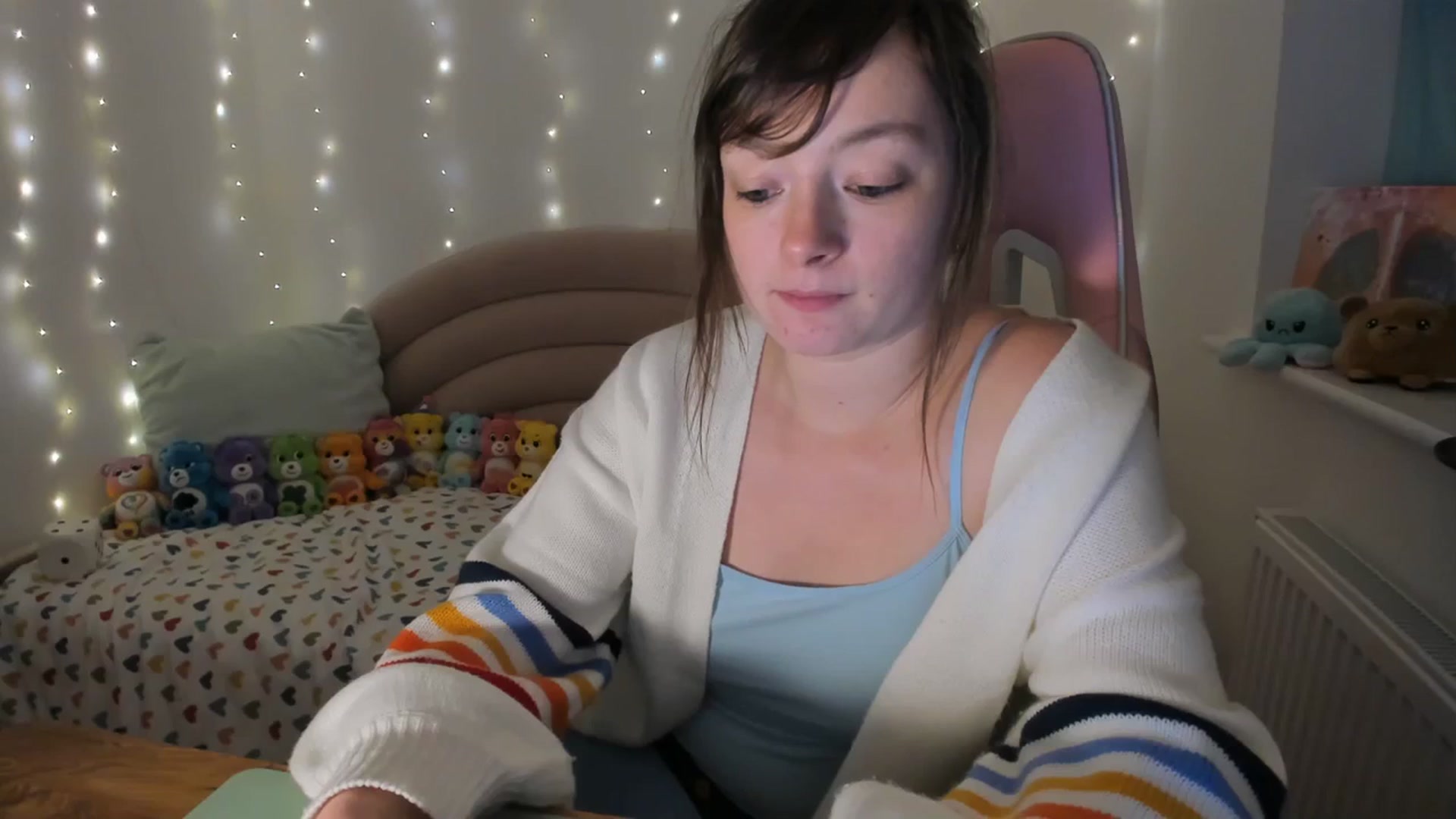 Gallery image thumbnail from JessieBear_'s myfreecams stream on, 11/28/2023, 18:03 image 13 of 20