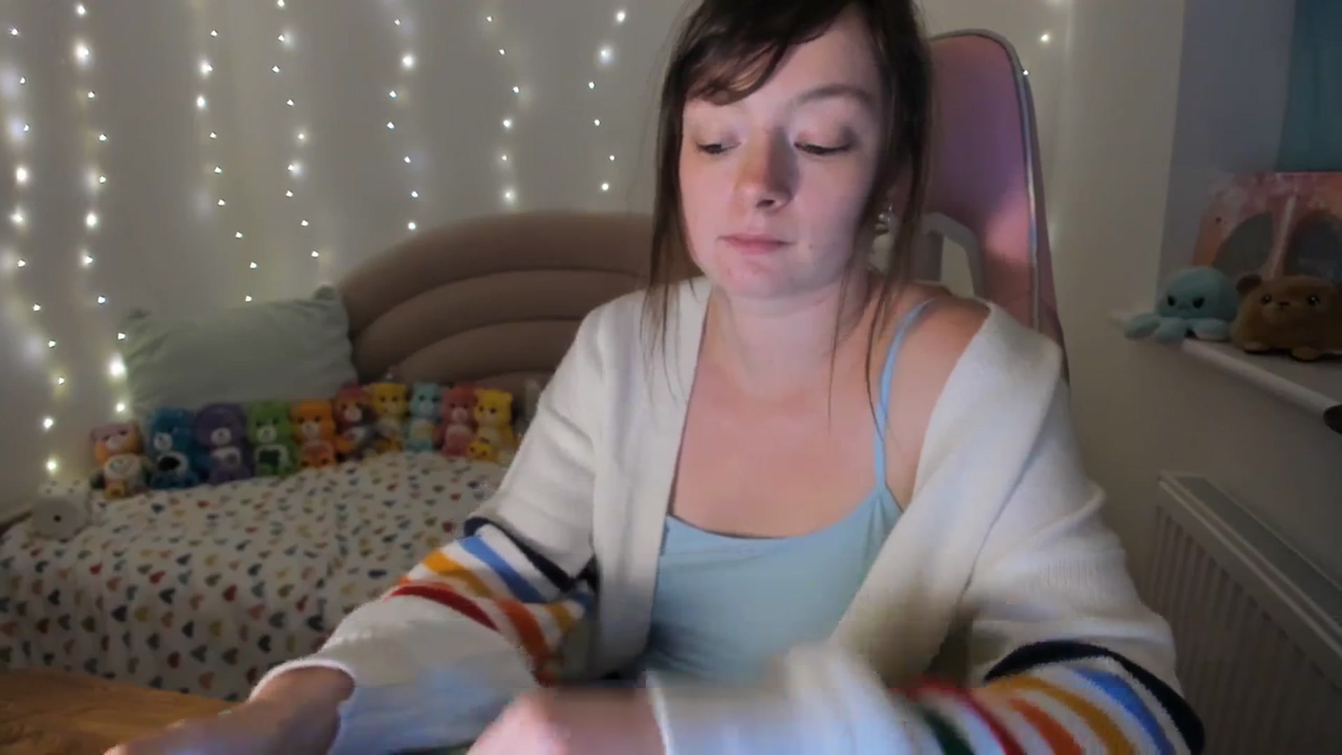 Gallery image thumbnail from JessieBear_'s myfreecams stream on, 11/28/2023, 18:03 image 10 of 20