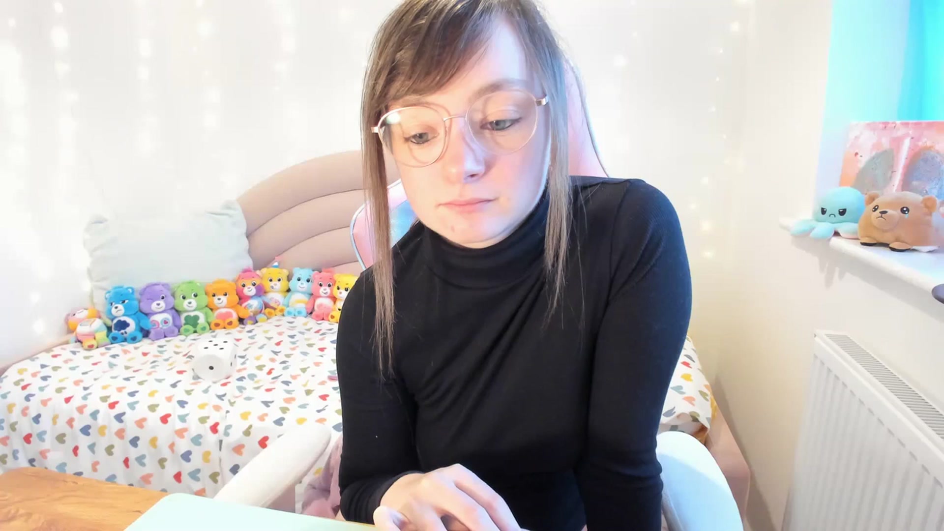 Gallery image thumbnail from JessieBear_'s myfreecams stream on, 11/30/2023, 15:49 image 6 of 20