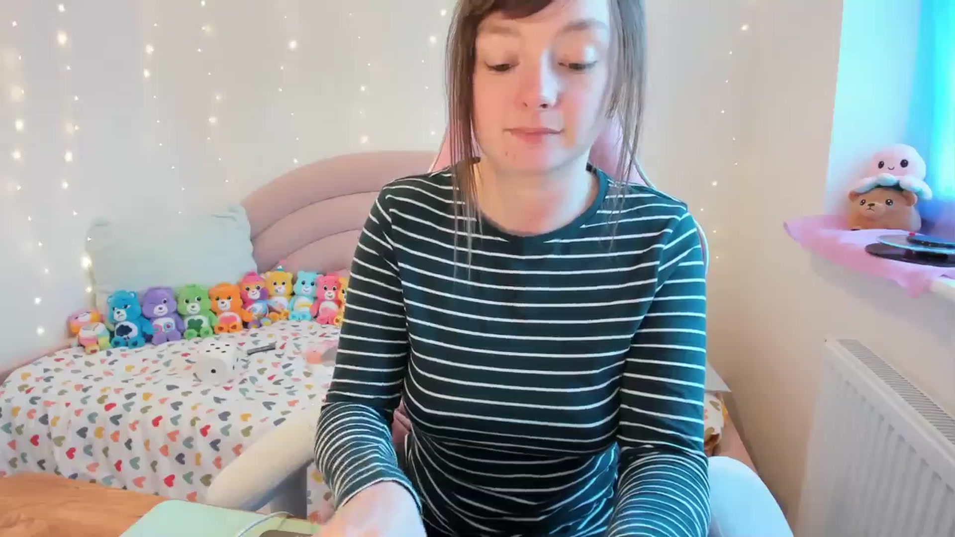 Gallery image thumbnail from JessieBear_'s myfreecams stream on, 12/01/2023, 15:12 image 7 of 20