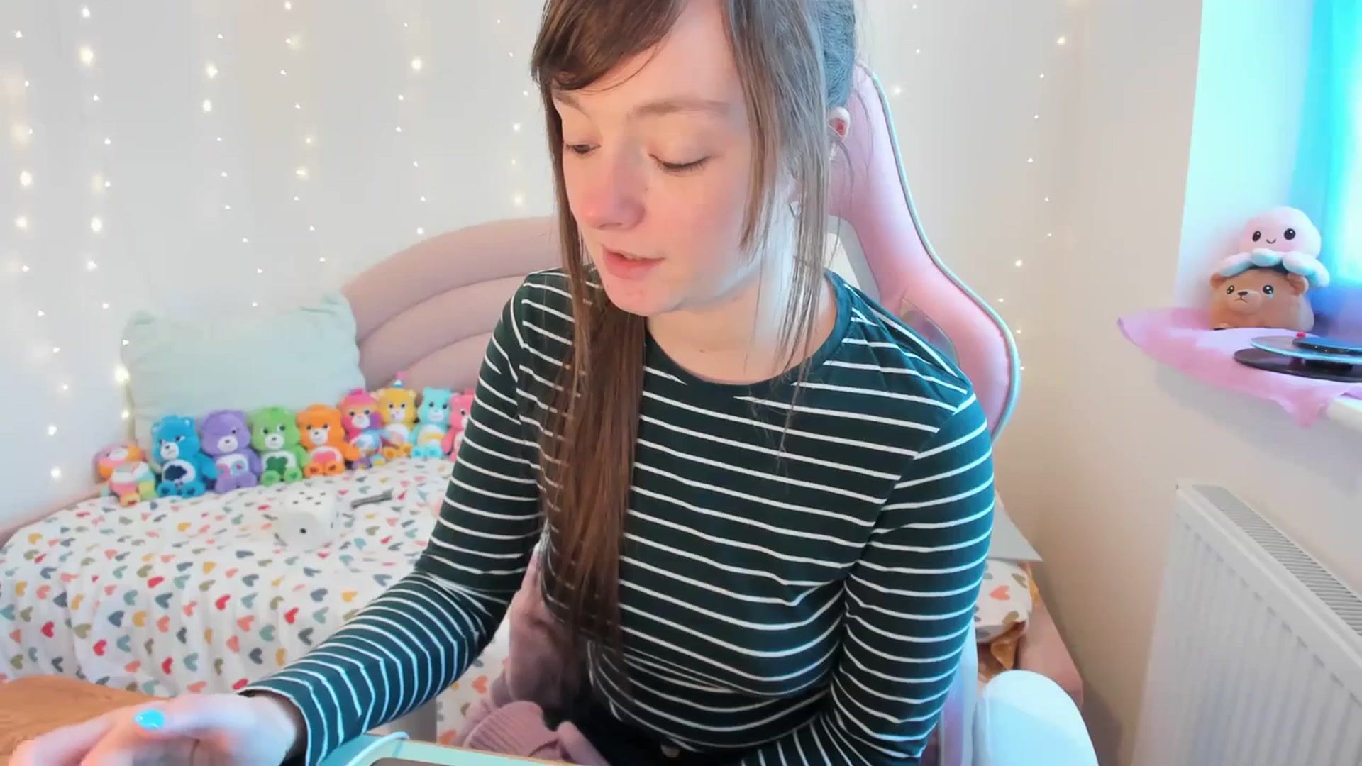 Gallery image thumbnail from JessieBear_'s myfreecams stream on, 12/01/2023, 15:12 image 2 of 20