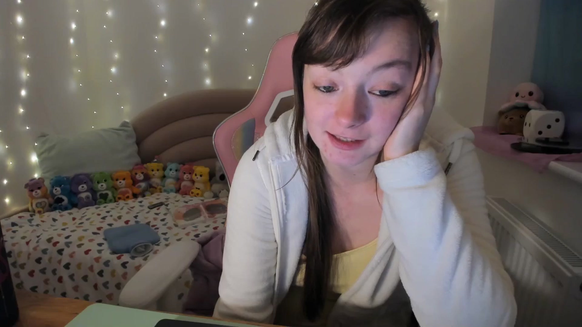 Gallery image thumbnail from JessieBear_'s myfreecams stream on, 12/05/2023, 18:12 image 20 of 20