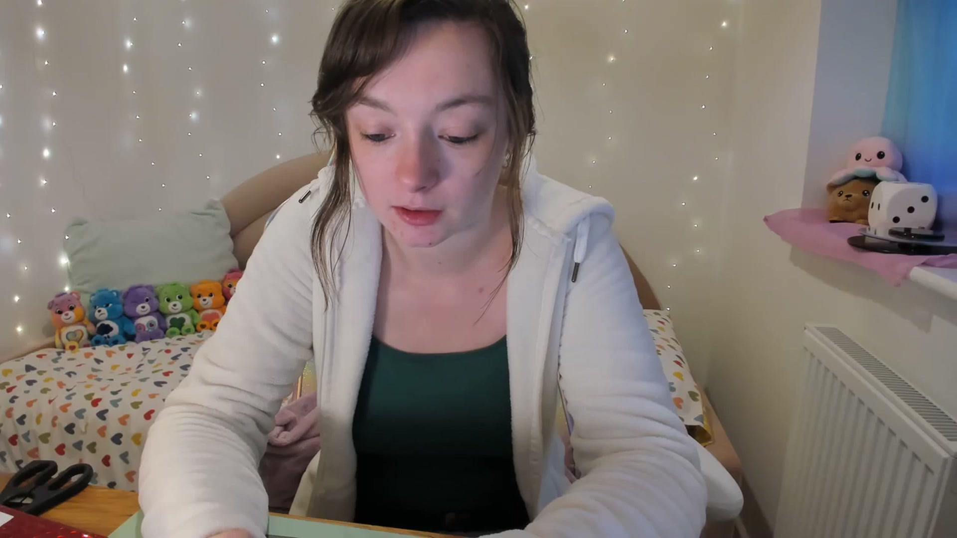 Gallery image thumbnail from JessieBear_'s myfreecams stream on, 12/07/2023, 15:57 image 3 of 20