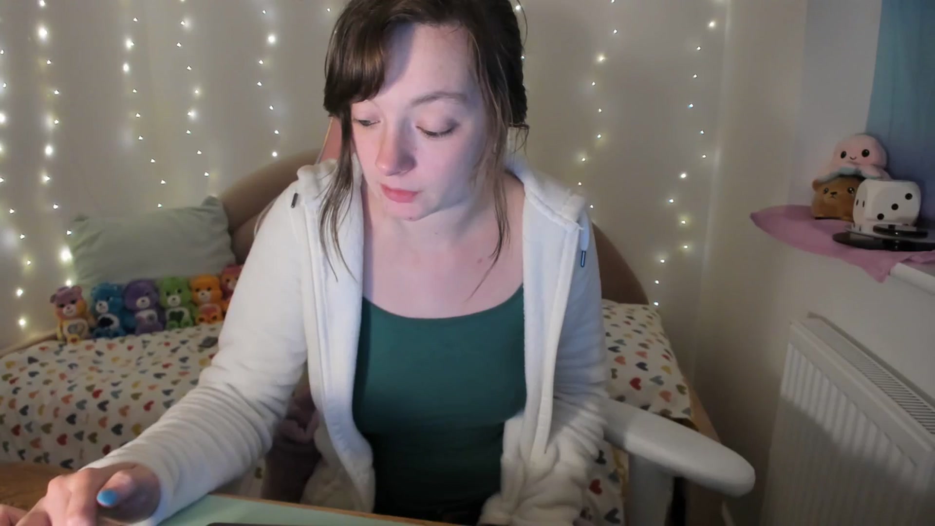 Gallery image thumbnail from JessieBear_'s myfreecams stream on, 12/07/2023, 17:16 image 3 of 20