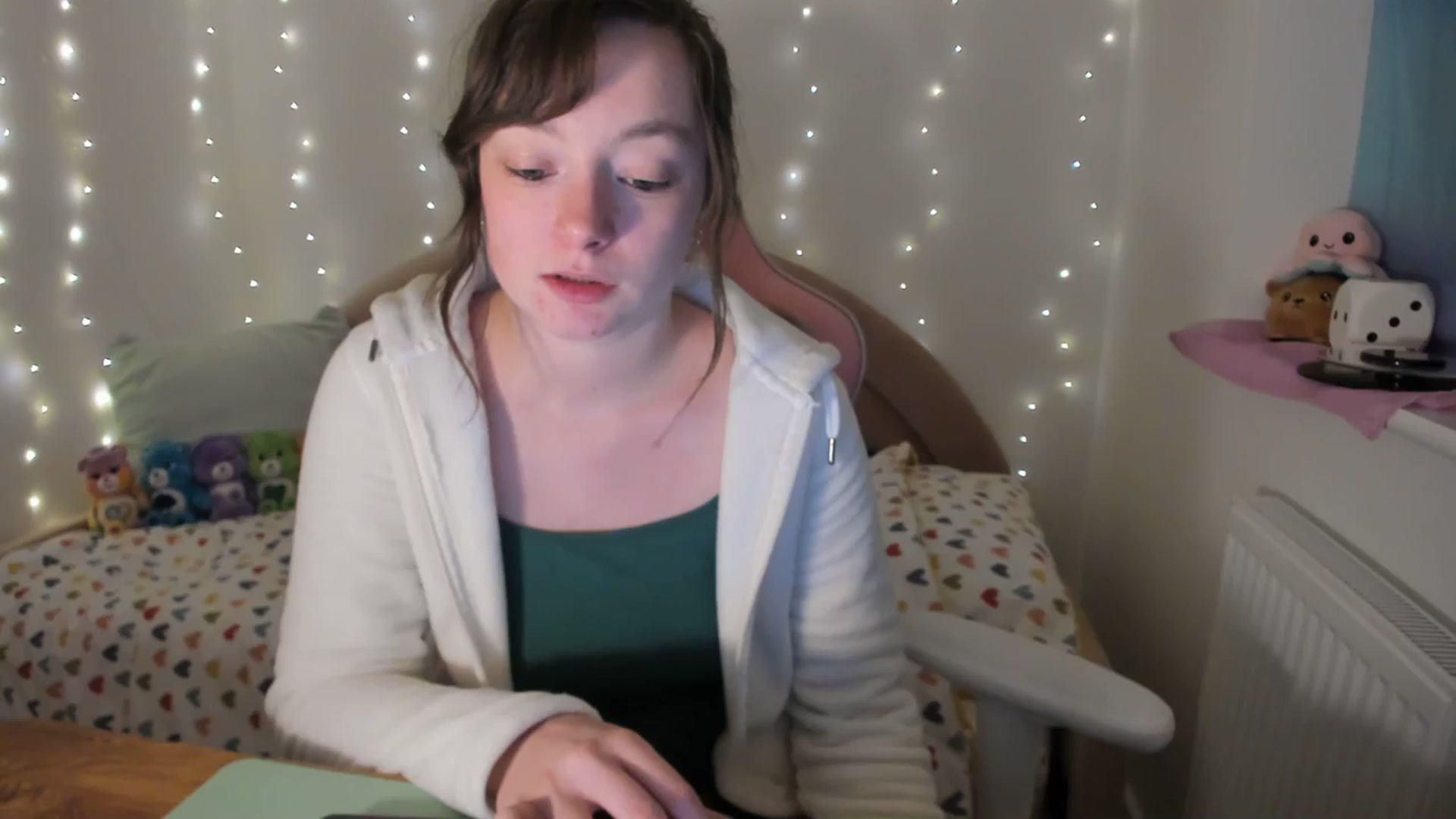Gallery image thumbnail from JessieBear_'s myfreecams stream on, 12/07/2023, 17:16 image 12 of 20