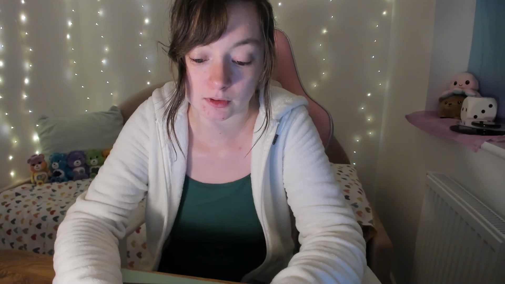 Gallery image thumbnail from JessieBear_'s myfreecams stream on, 12/07/2023, 17:16 image 6 of 20