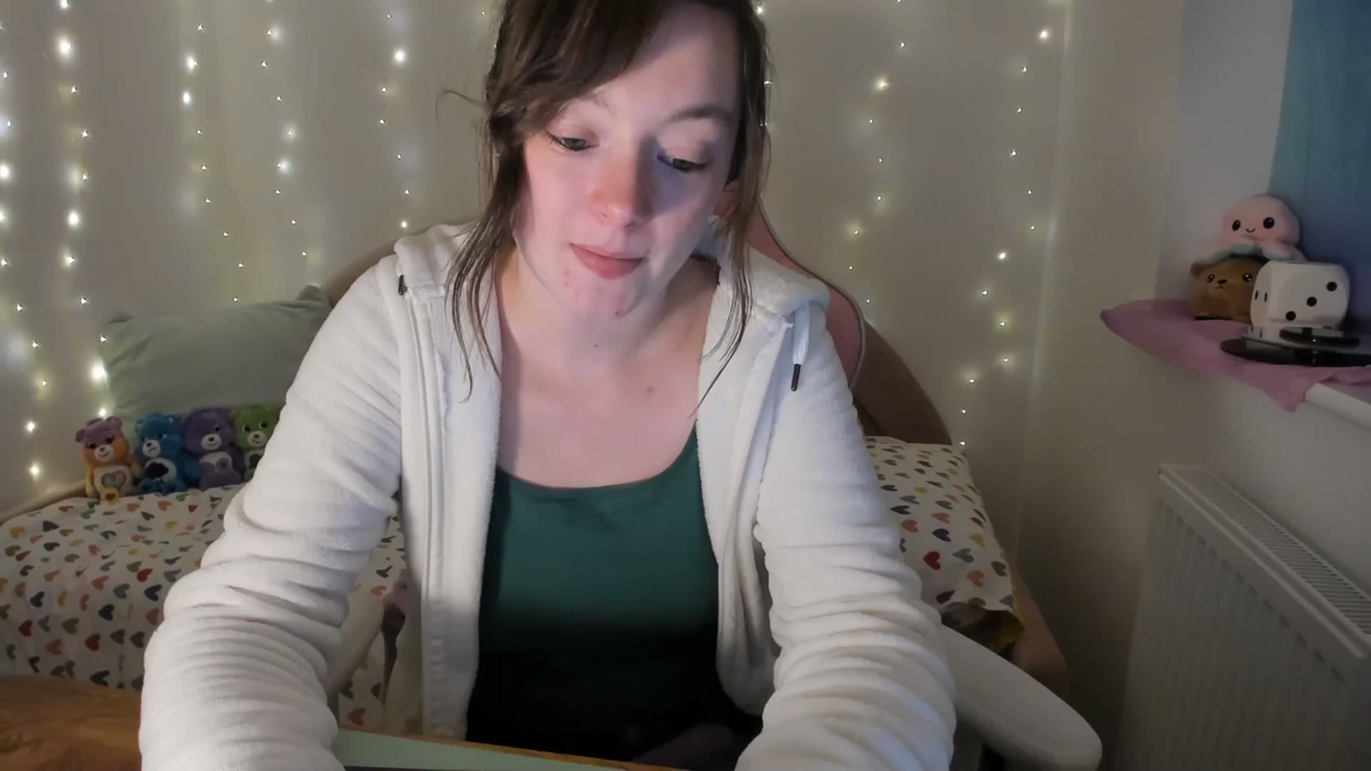Gallery image thumbnail from JessieBear_'s myfreecams stream on, 12/07/2023, 17:16 image 1 of 20