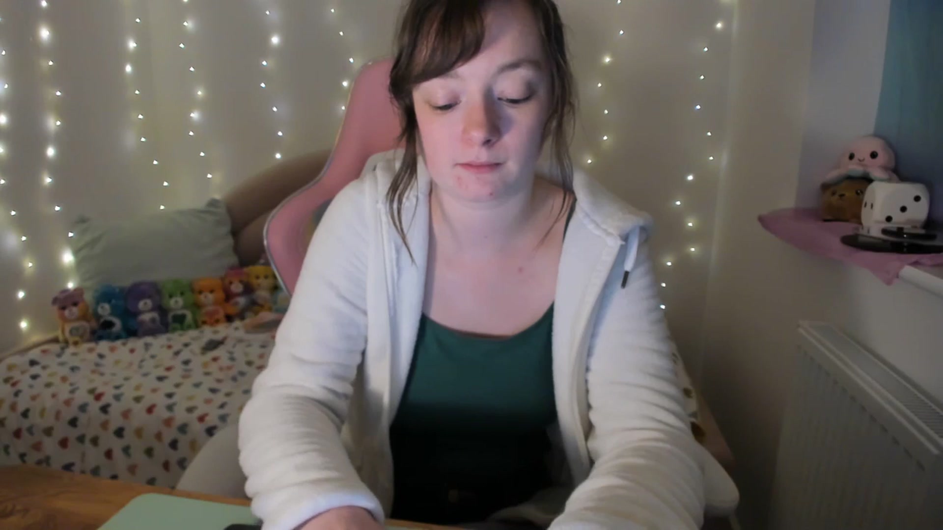 Gallery image thumbnail from JessieBear_'s myfreecams stream on, 12/07/2023, 18:09 image 11 of 20