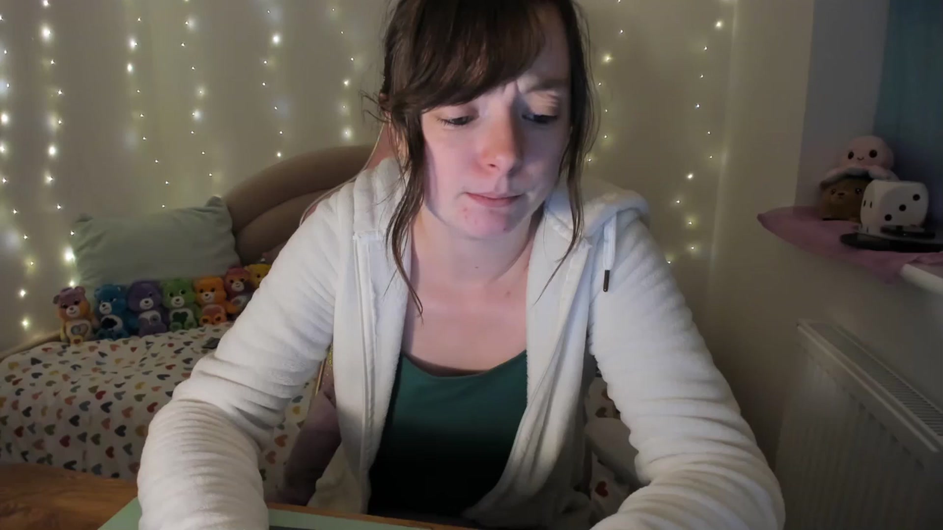 Gallery image thumbnail from JessieBear_'s myfreecams stream on, 12/07/2023, 18:09 image 3 of 20