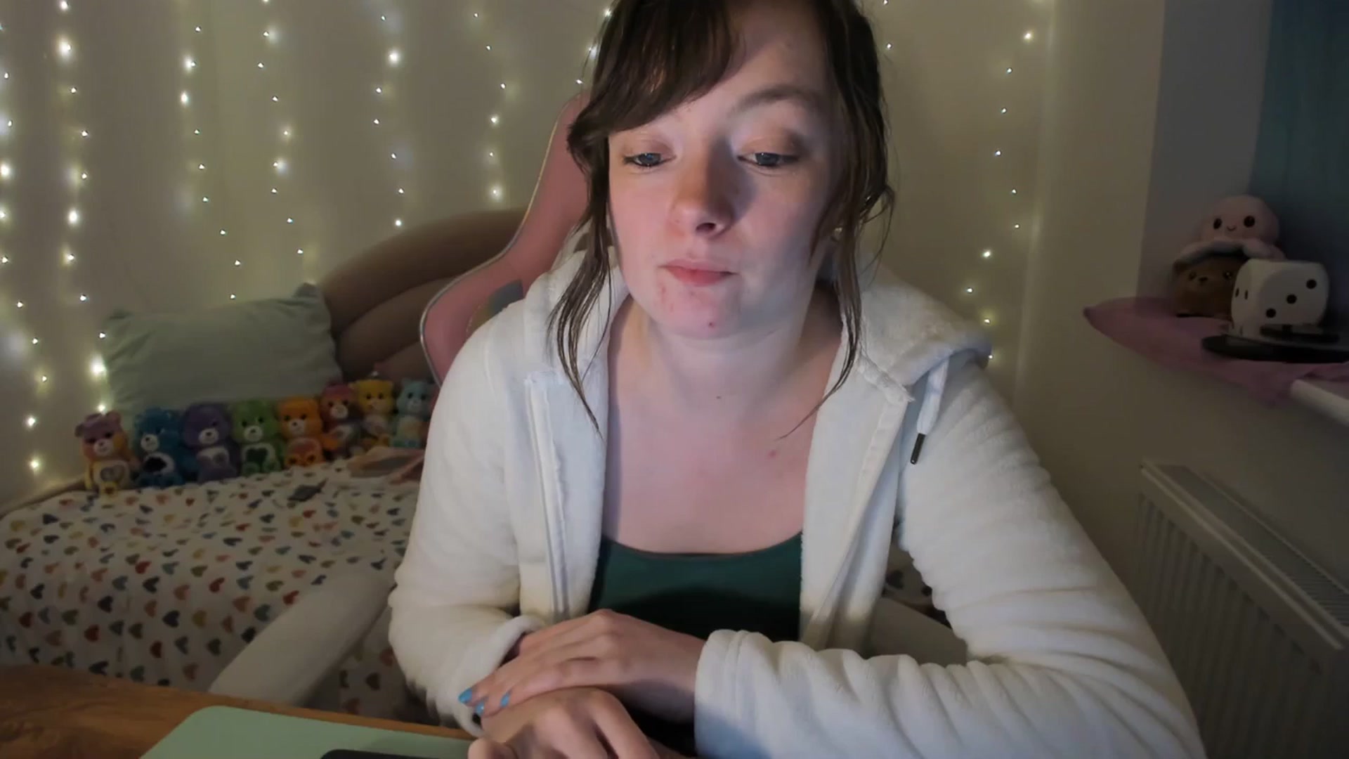 Gallery image thumbnail from JessieBear_'s myfreecams stream on, 12/07/2023, 18:09 image 2 of 20