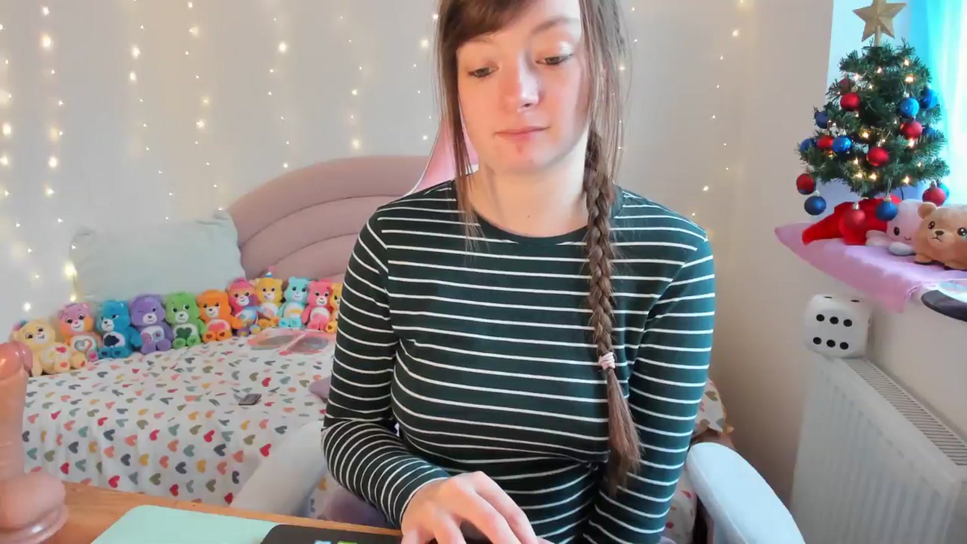 Gallery image thumbnail from JessieBear_'s myfreecams stream on, 12/12/2023, 17:00 image 2 of 20