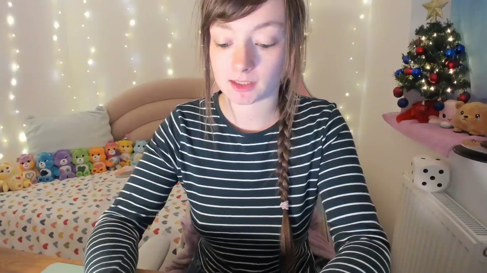 Gallery image thumbnail from JessieBear_'s myfreecams stream on, 12/12/2023, 17:00 image 20 of 20