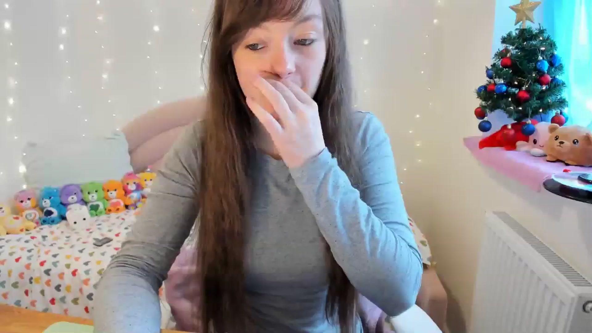 Gallery image thumbnail from JessieBear_'s myfreecams stream on, 12/15/2023, 14:12 image 3 of 20