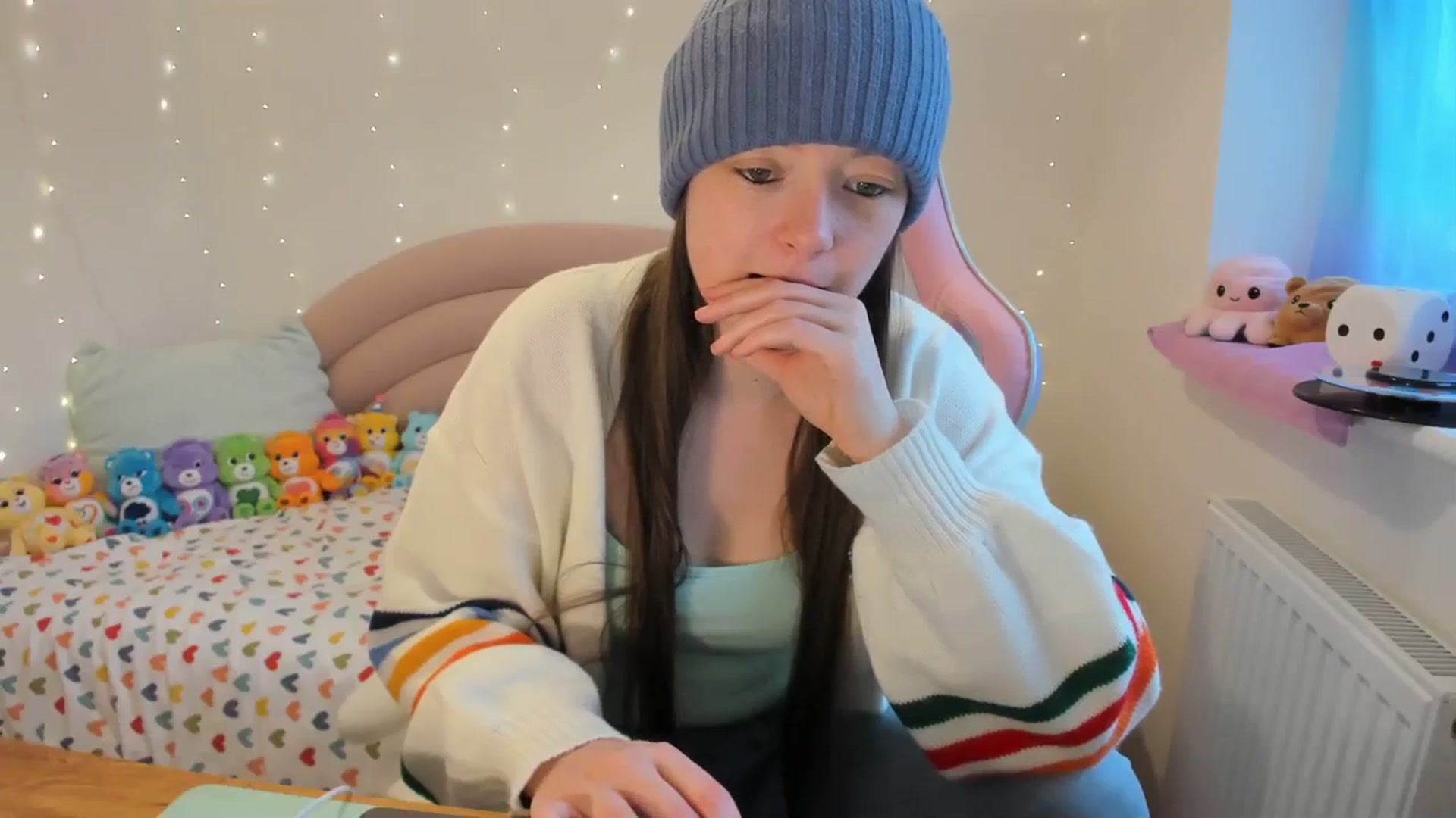 Gallery image thumbnail from JessieBear_'s myfreecams stream on, 01/02/2024, 13:47 image 14 of 20