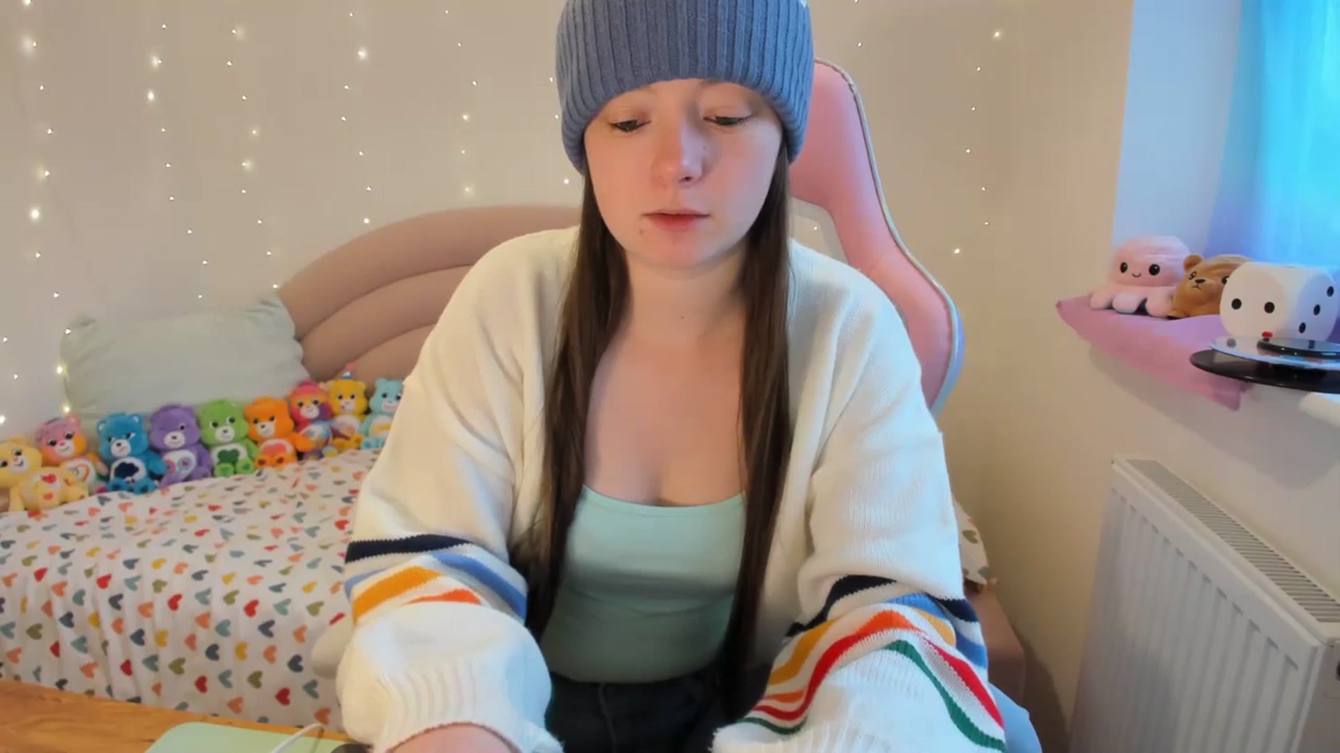 Gallery image thumbnail from JessieBear_'s myfreecams stream on, 01/02/2024, 13:47 image 17 of 20