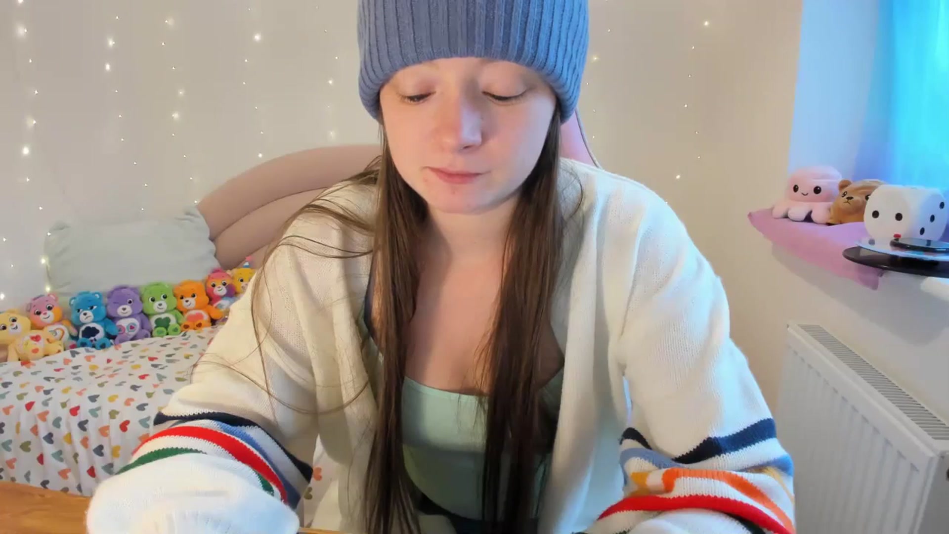 Gallery image thumbnail from JessieBear_'s myfreecams stream on, 01/02/2024, 13:47 image 6 of 20
