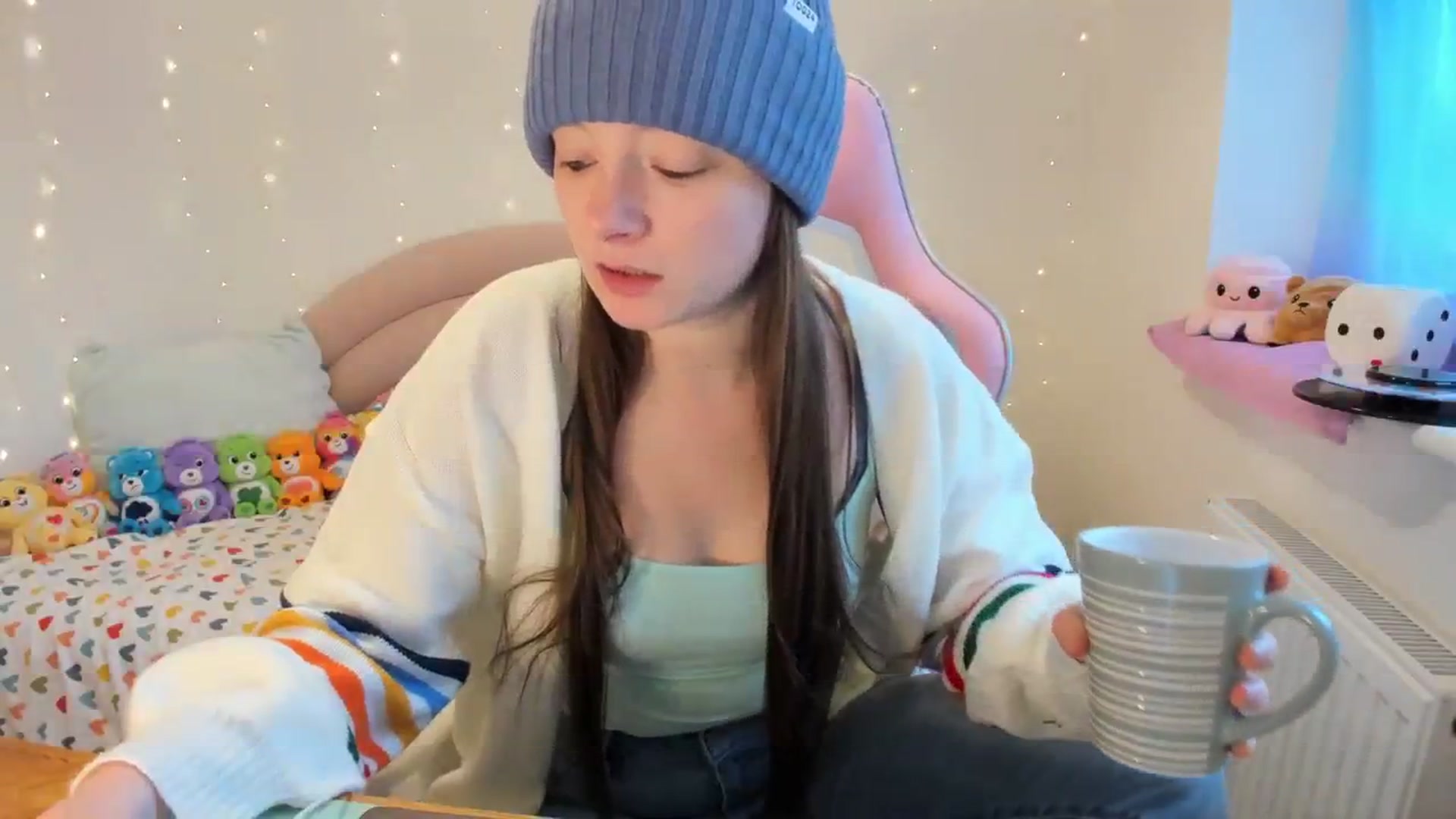 Gallery image thumbnail from JessieBear_'s myfreecams stream on, 01/02/2024, 13:47 image 10 of 20