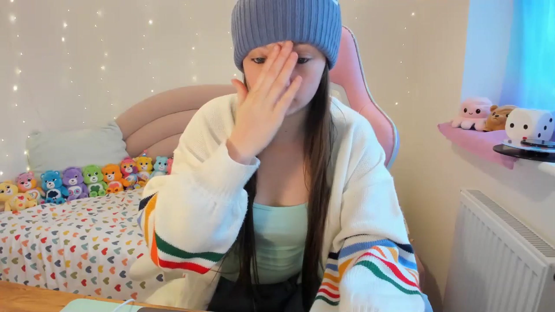 Gallery image thumbnail from JessieBear_'s myfreecams stream on, 01/02/2024, 13:47 image 19 of 20