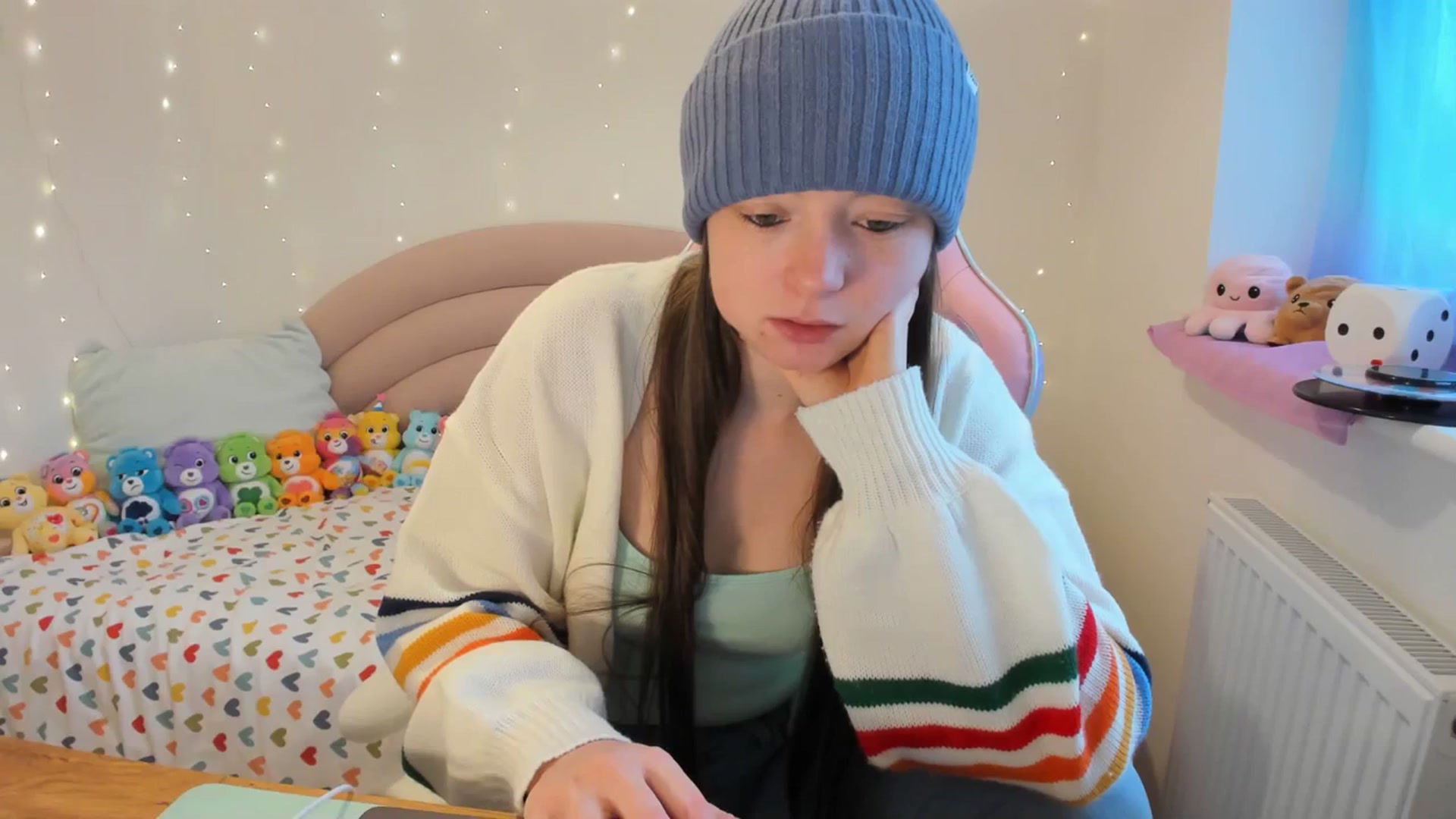 Gallery image thumbnail from JessieBear_'s myfreecams stream on, 01/02/2024, 13:47 image 15 of 20