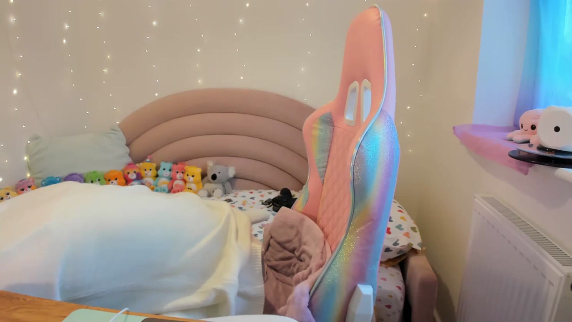 Gallery image thumbnail from JessieBear_'s myfreecams stream on, 01/02/2024, 13:47 image 3 of 20