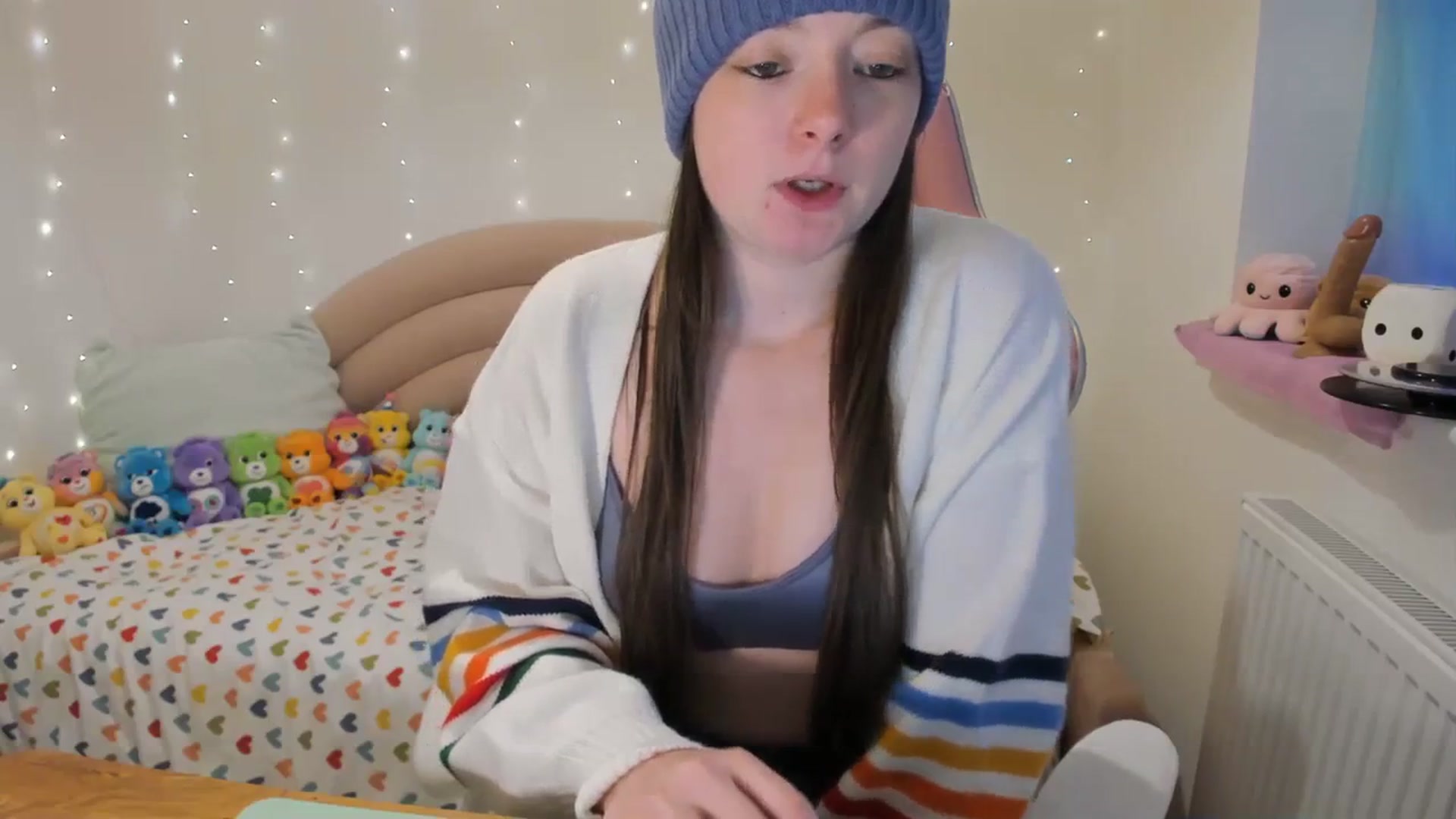 Gallery image thumbnail from JessieBear_'s myfreecams stream on, 01/02/2024, 16:15 image 18 of 20