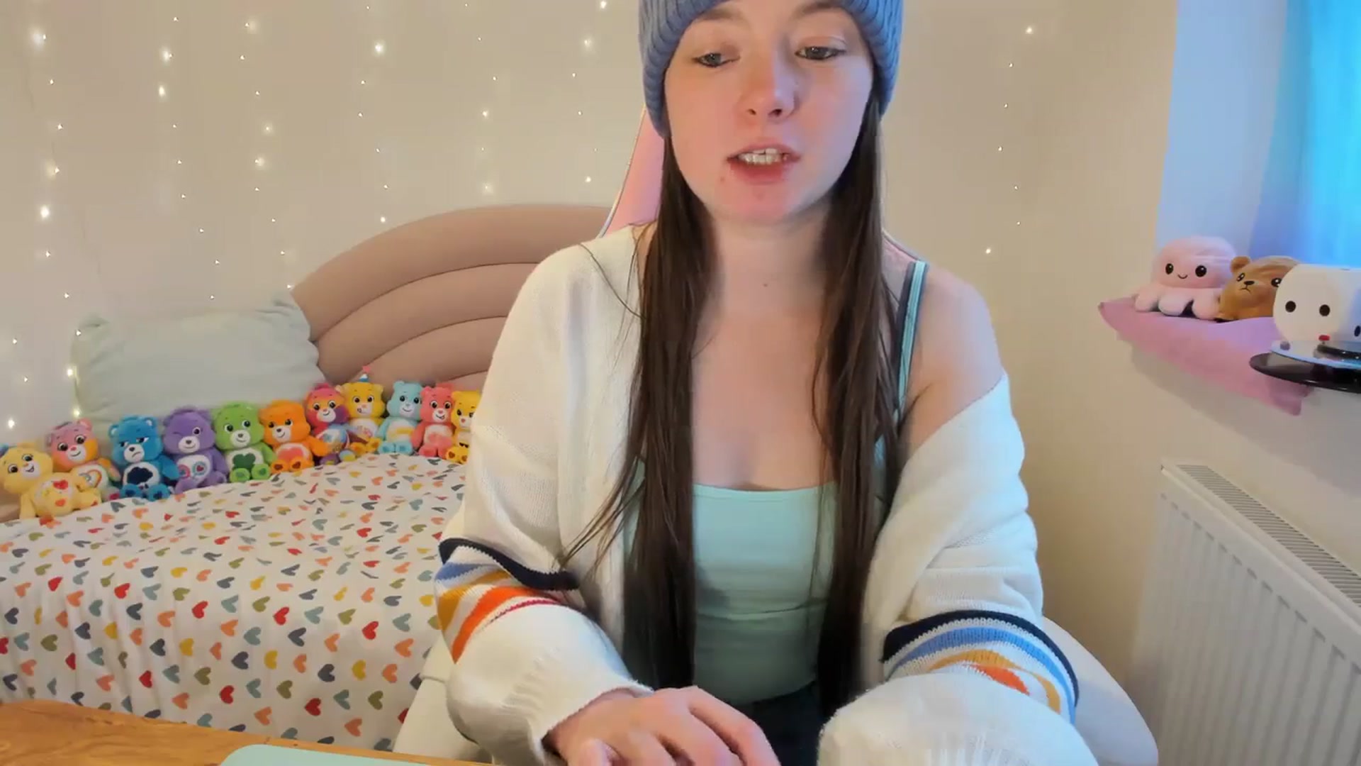 Gallery image thumbnail from JessieBear_'s myfreecams stream on, 01/02/2024, 16:15 image 2 of 20