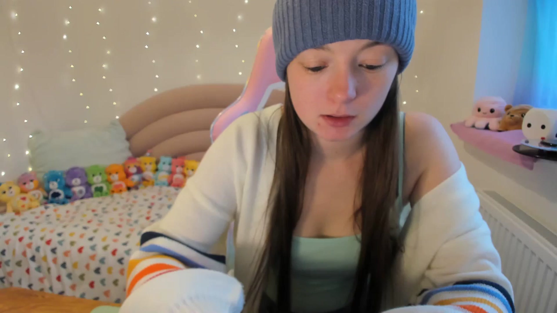 Gallery image thumbnail from JessieBear_'s myfreecams stream on, 01/02/2024, 16:15 image 4 of 20