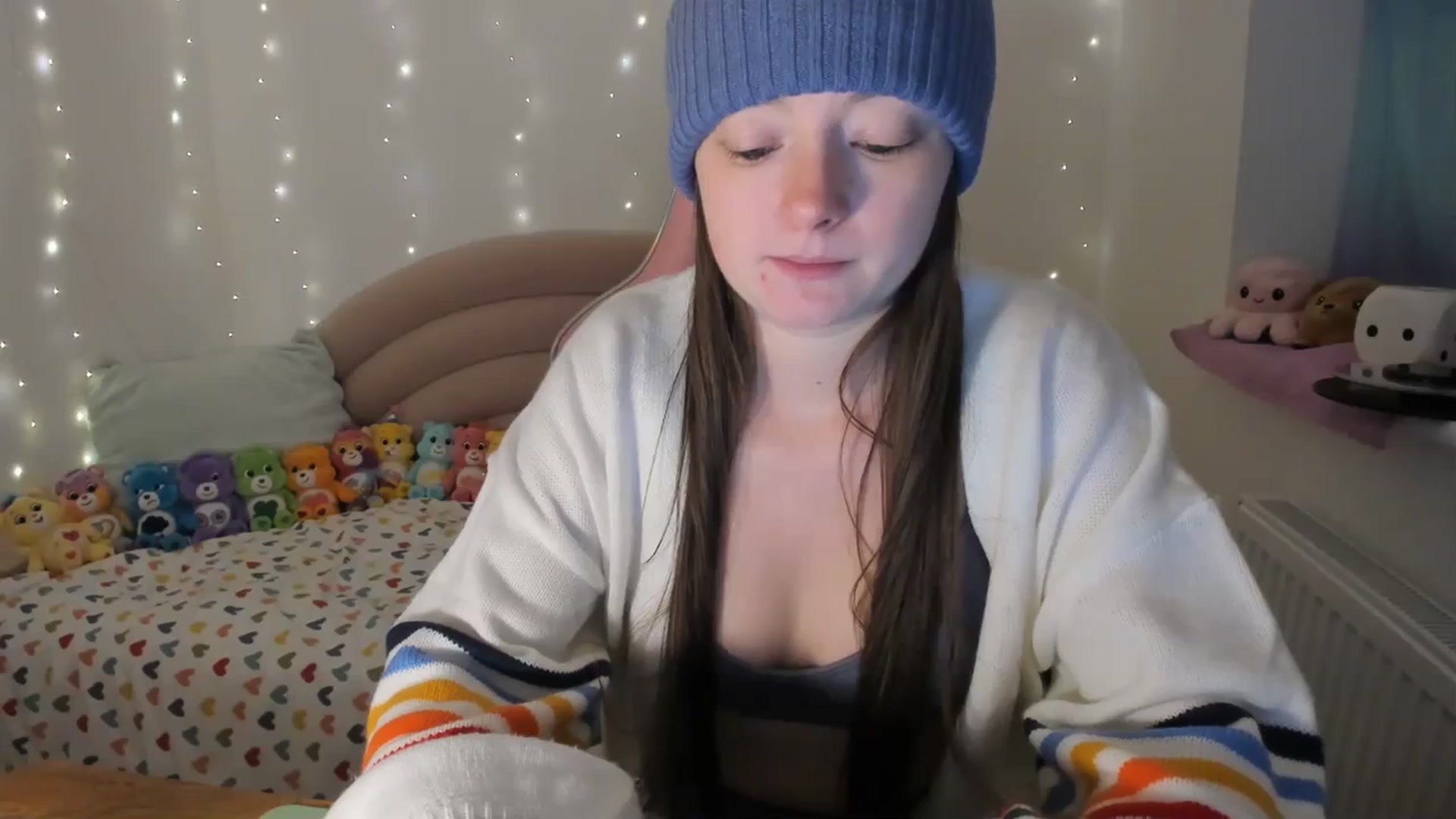 Gallery image thumbnail from JessieBear_'s myfreecams stream on, 01/02/2024, 17:18 image 17 of 20
