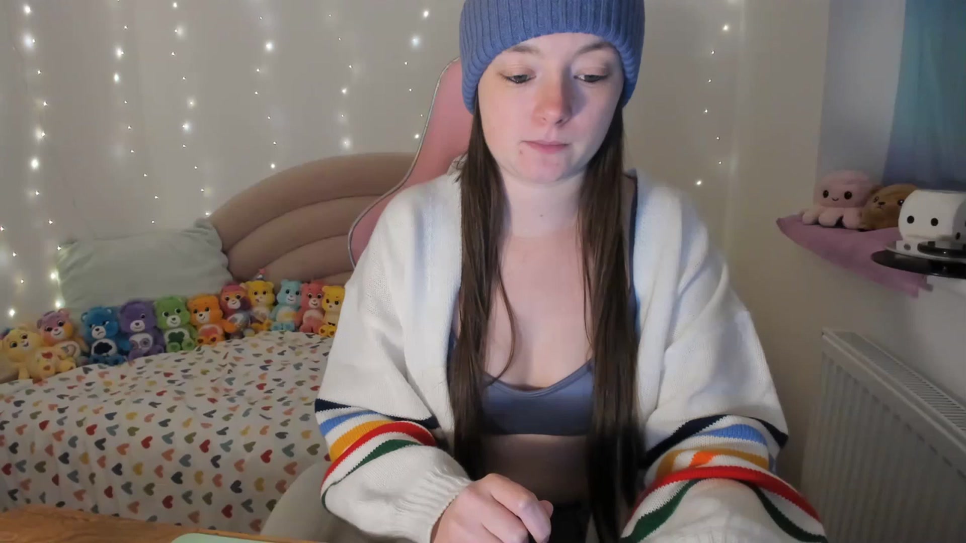 Gallery image thumbnail from JessieBear_'s myfreecams stream on, 01/02/2024, 17:18 image 11 of 20